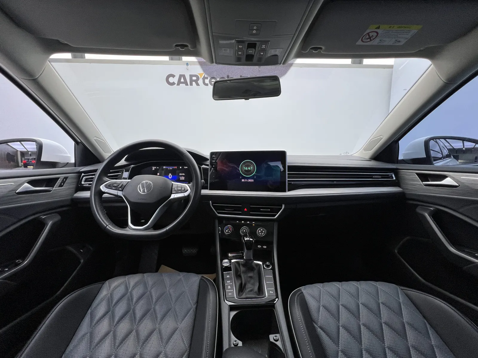 Volkswagen Sagitar, 2023 20