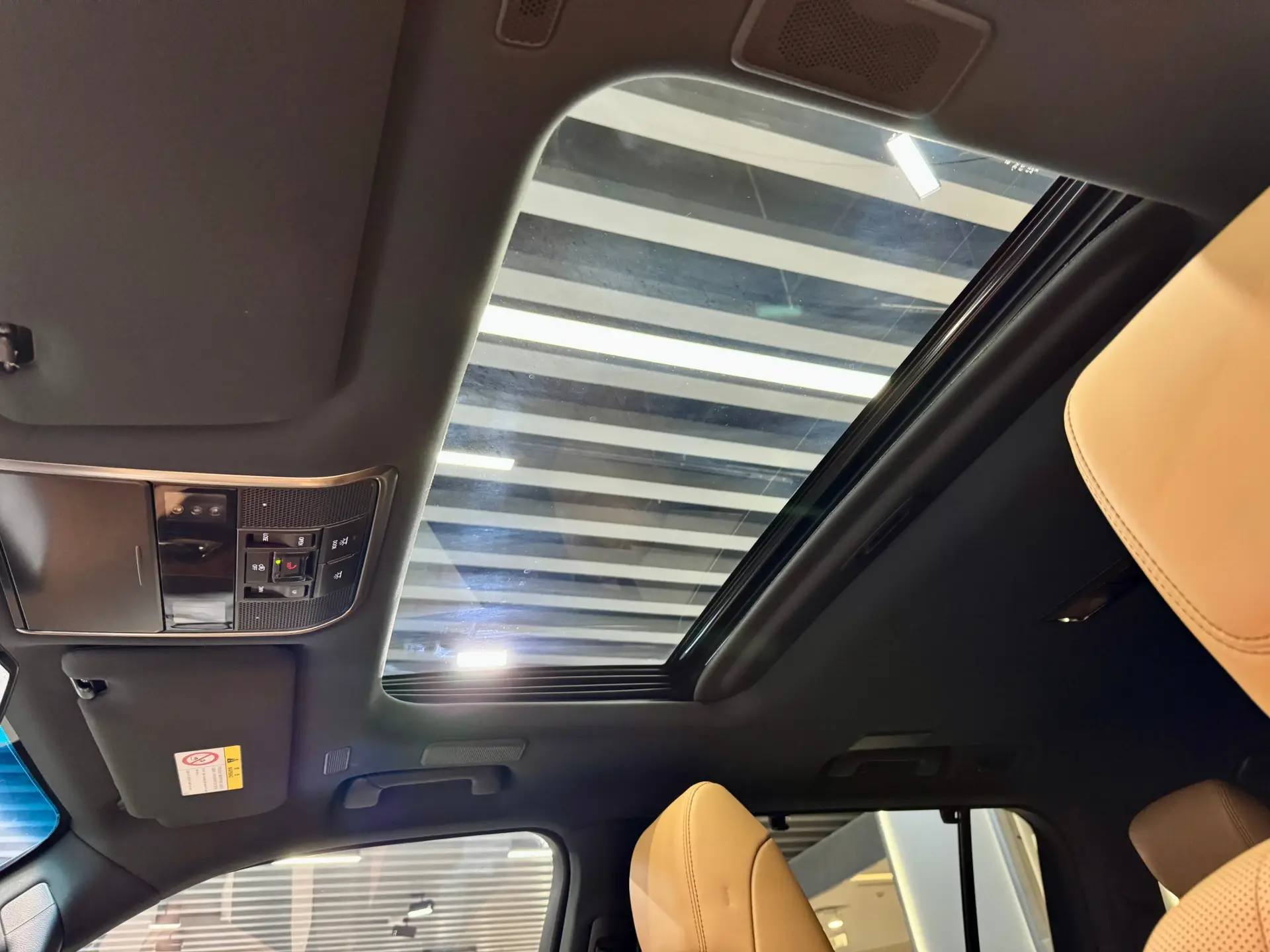 Lexus LX 700h, 2025 26