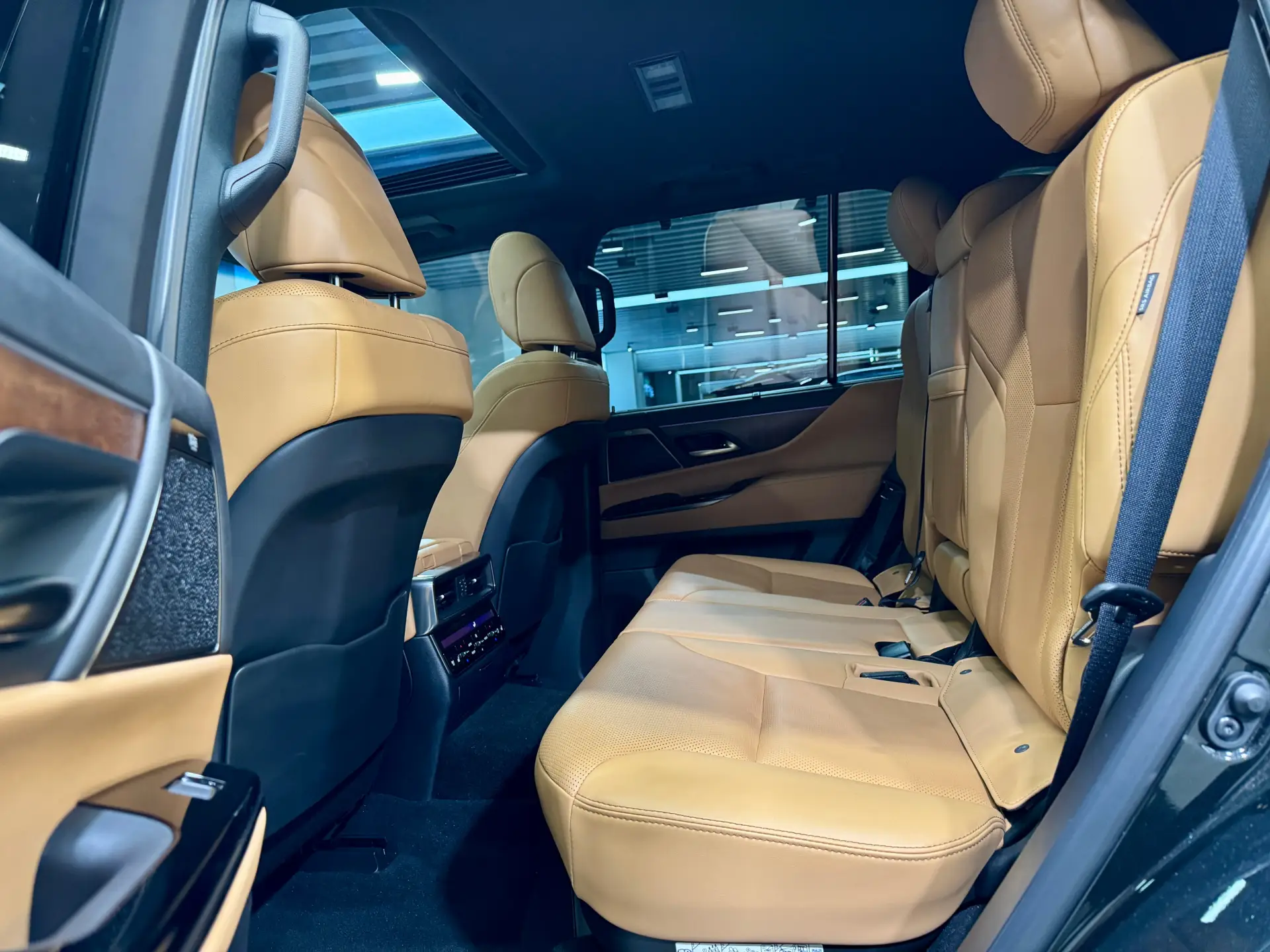 Lexus LX 700h, 2025 23