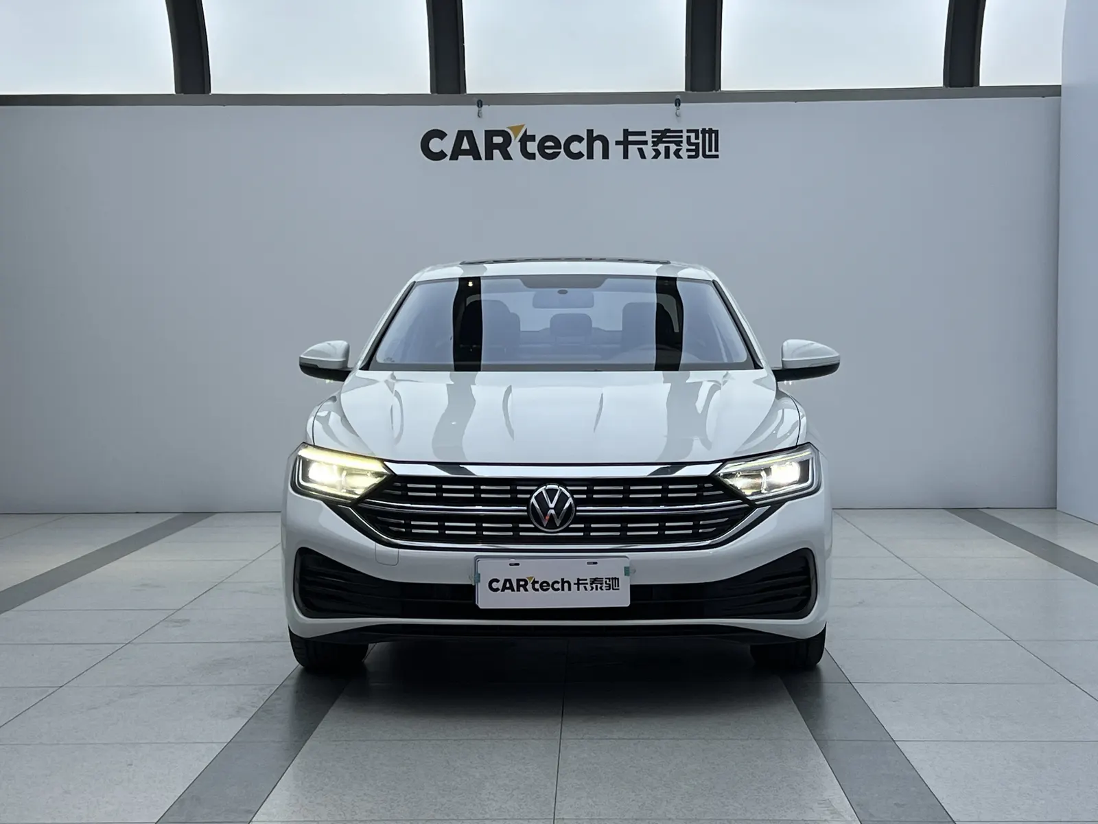 Volkswagen Sagitar, 2023 2