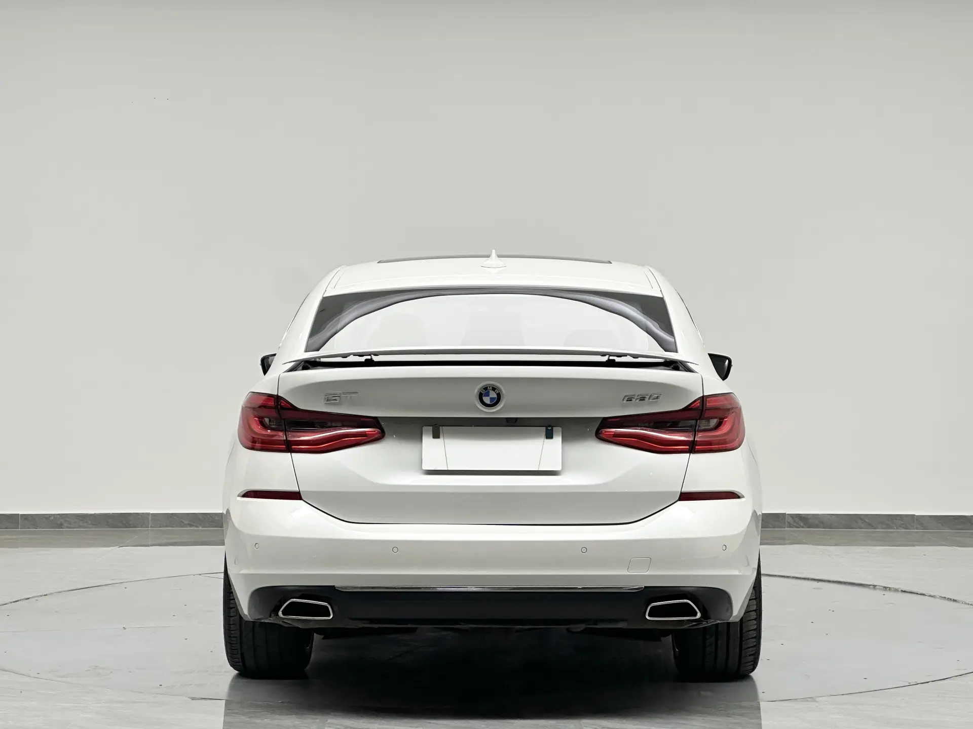 BMW 6GT, 2022 15