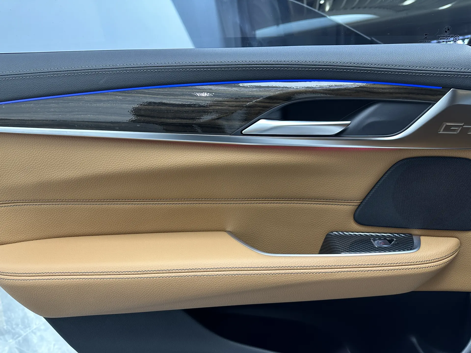 BMW 6GT, 2022 33