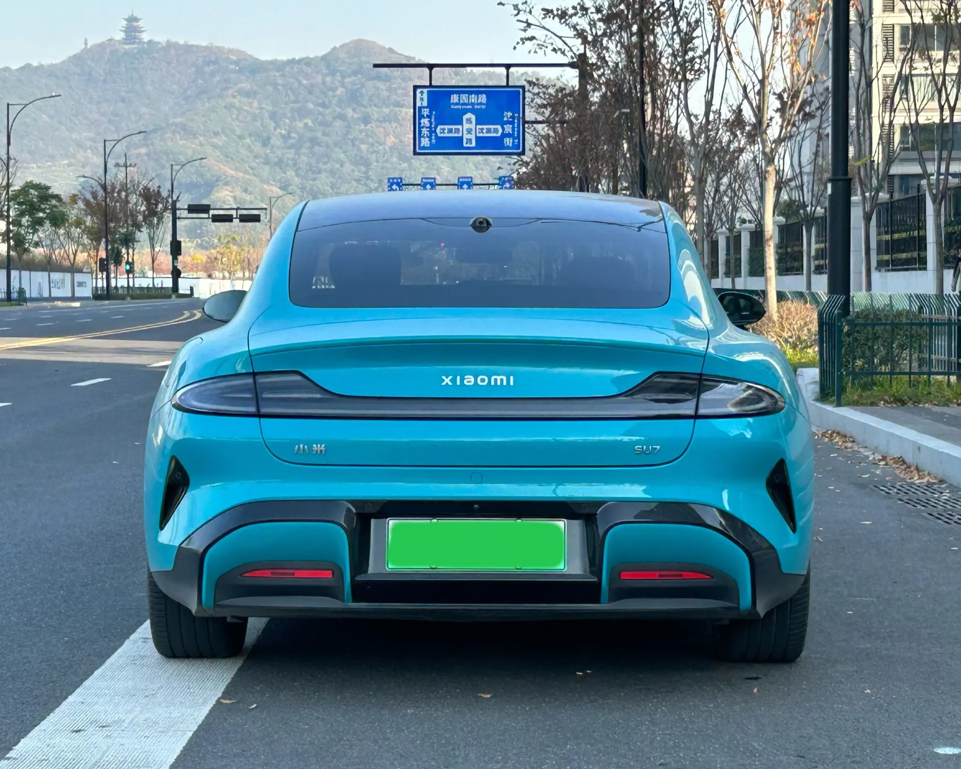 Xiaomi SU7, 2025 4