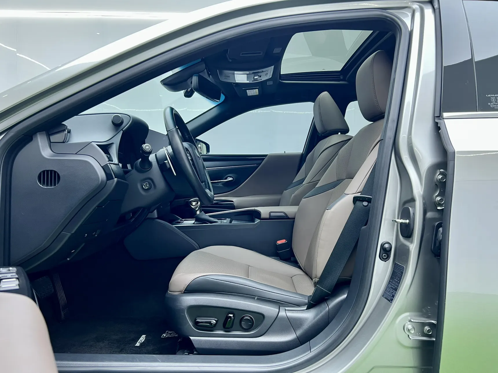 Lexus ES 200, 2024 12