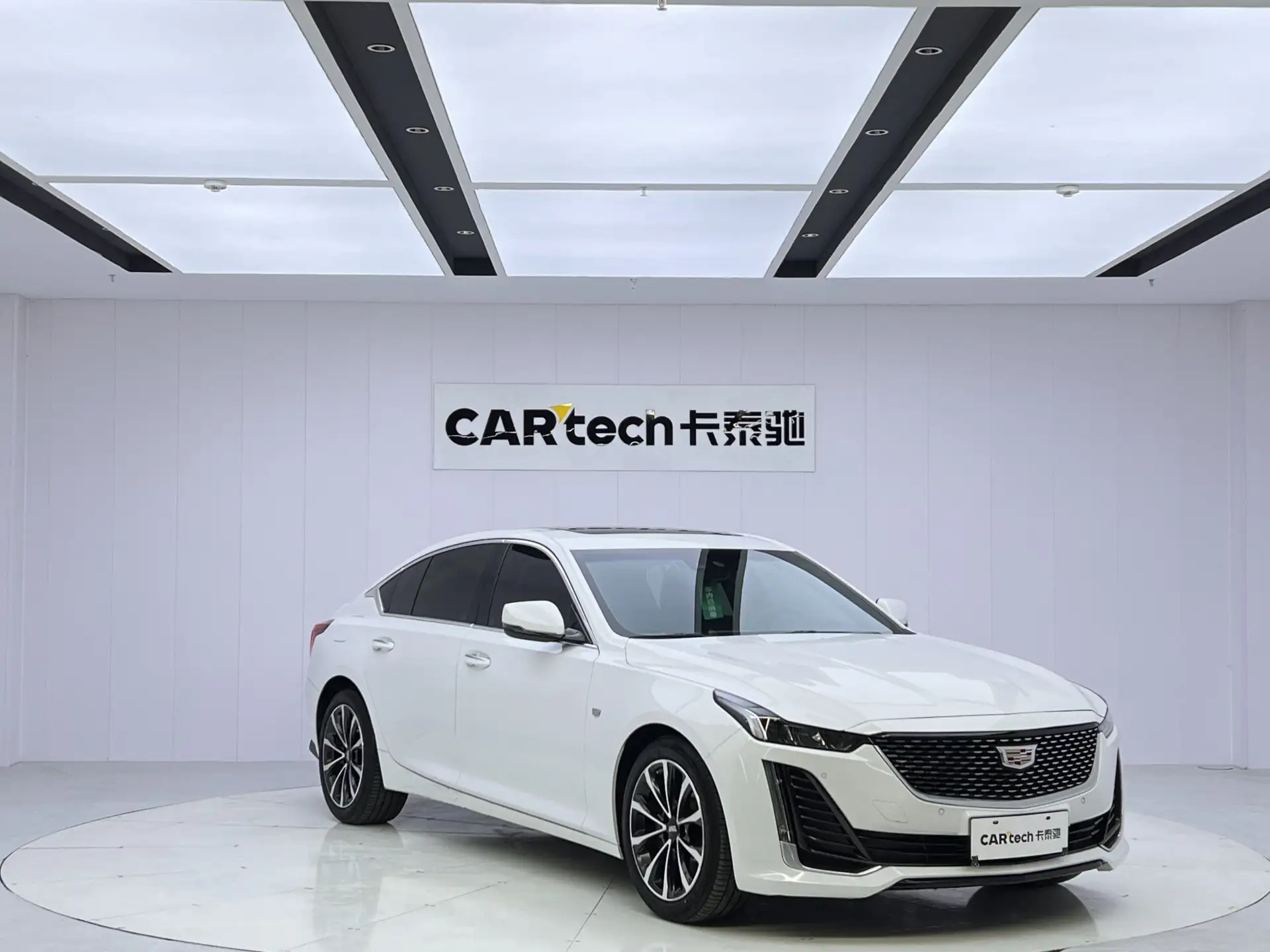 Cadillac CT5, 2022 2