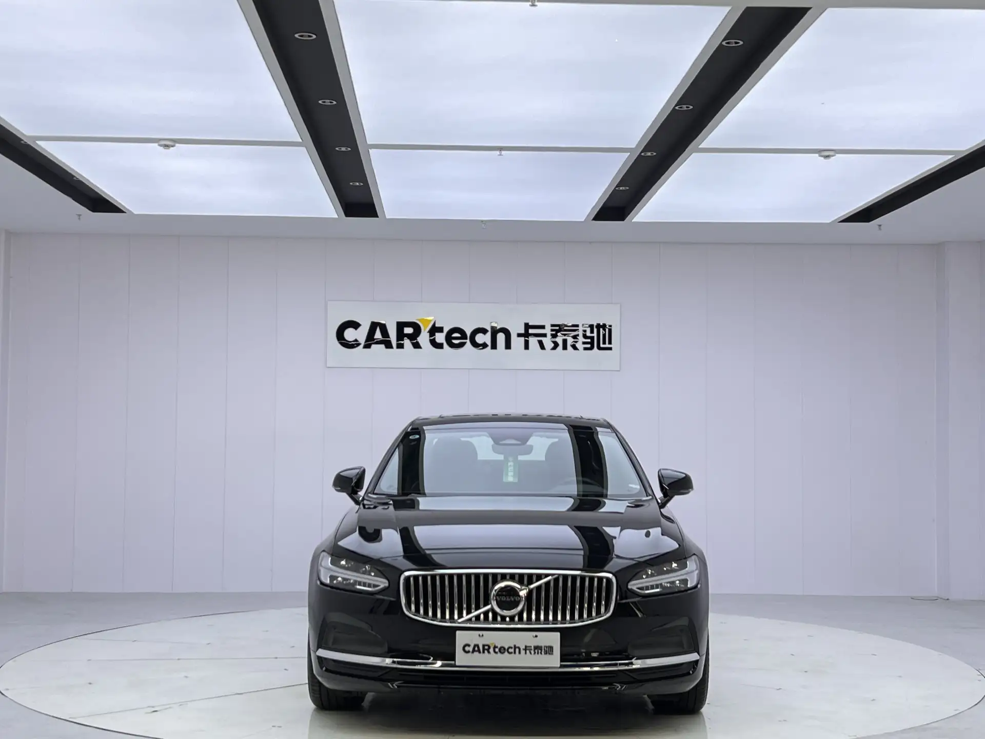 Volvo S90, 2025 3