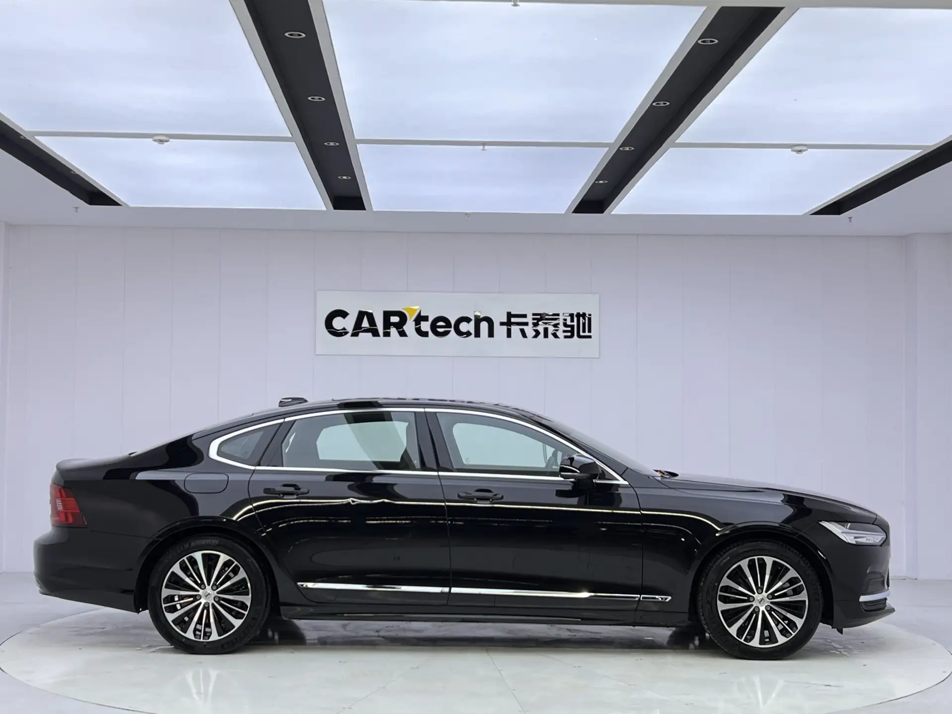 Volvo S90, 2025 4