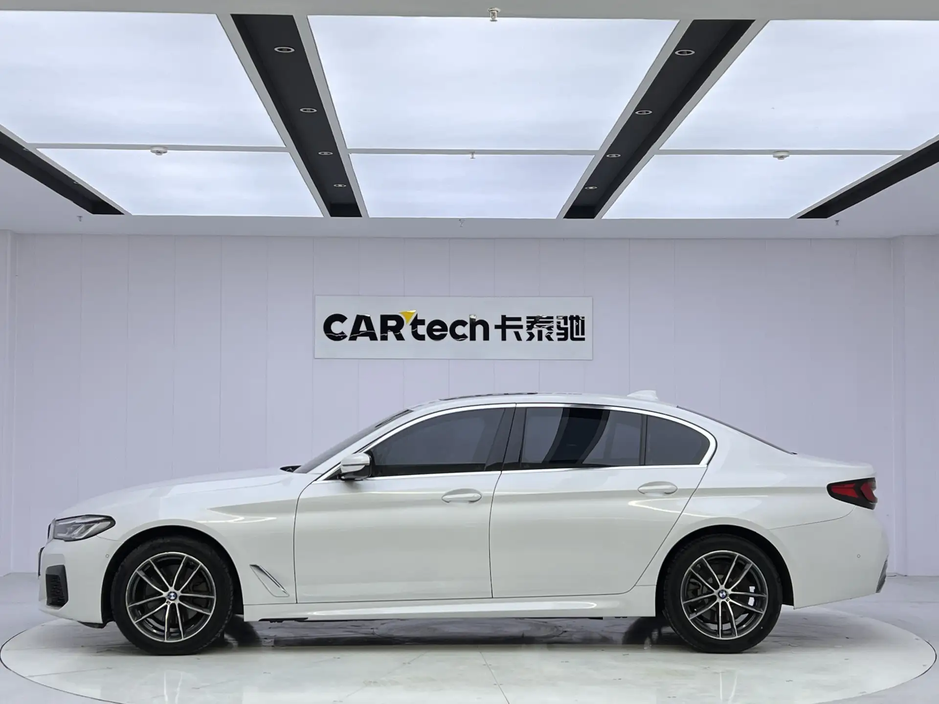 BMW 525Li, 2022 8