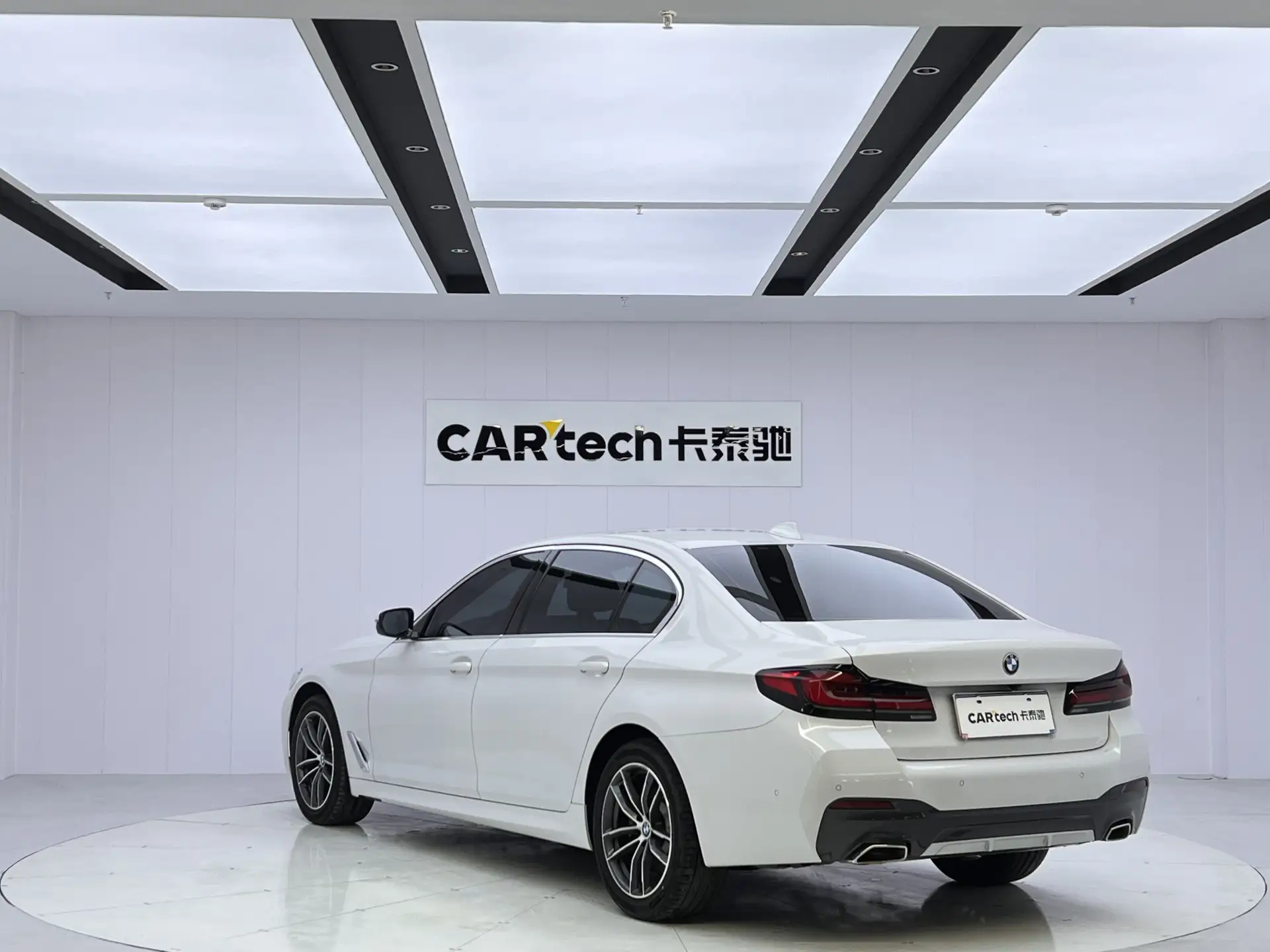 BMW 525Li, 2022 7
