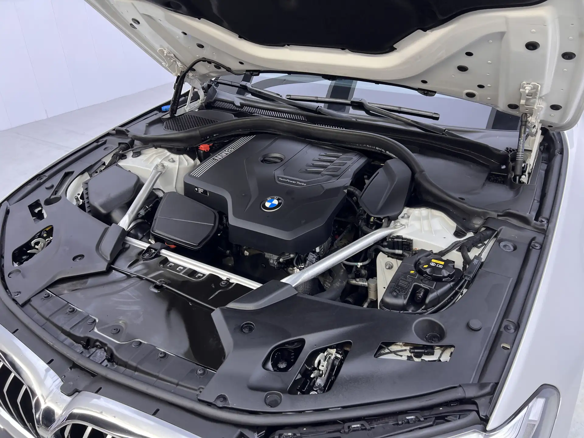 BMW 525Li, 2022 12