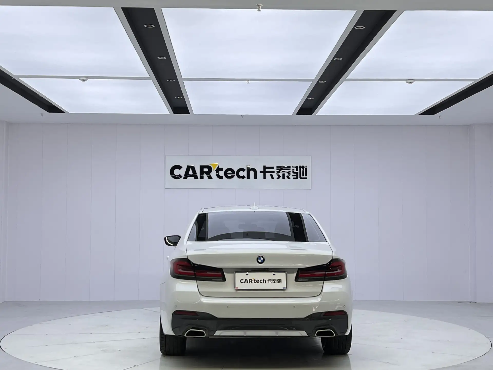 BMW 525Li, 2022 13