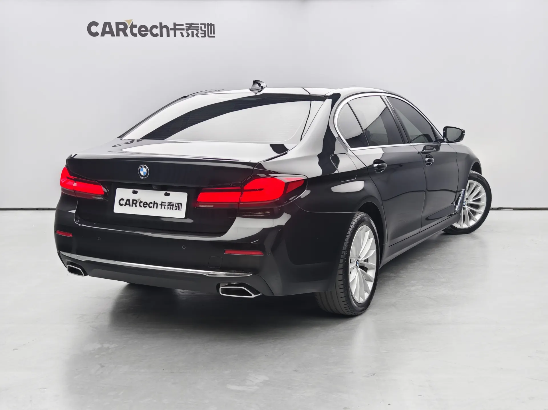 BMW 525Li, 2022 4