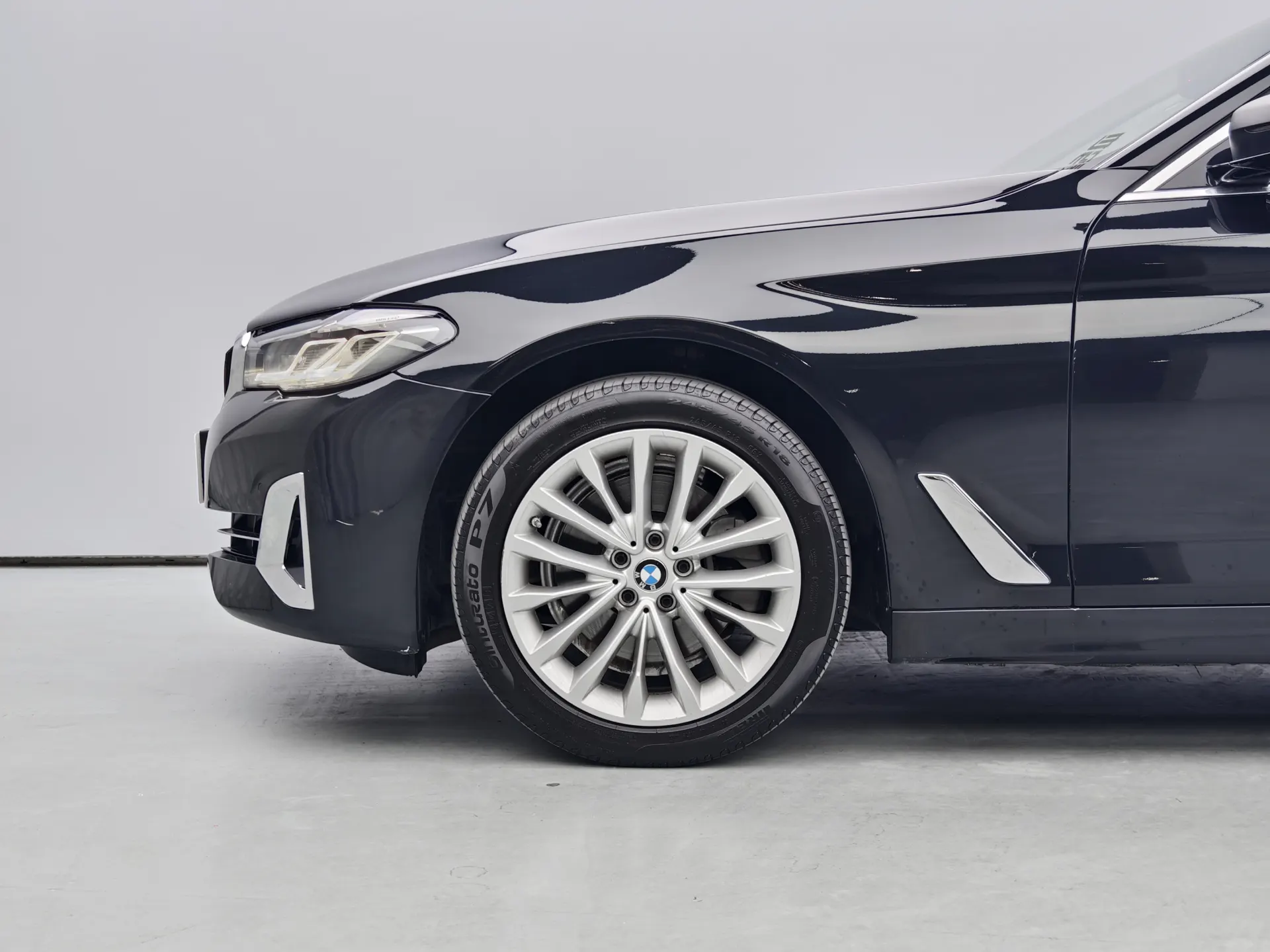 BMW 525Li, 2022 6