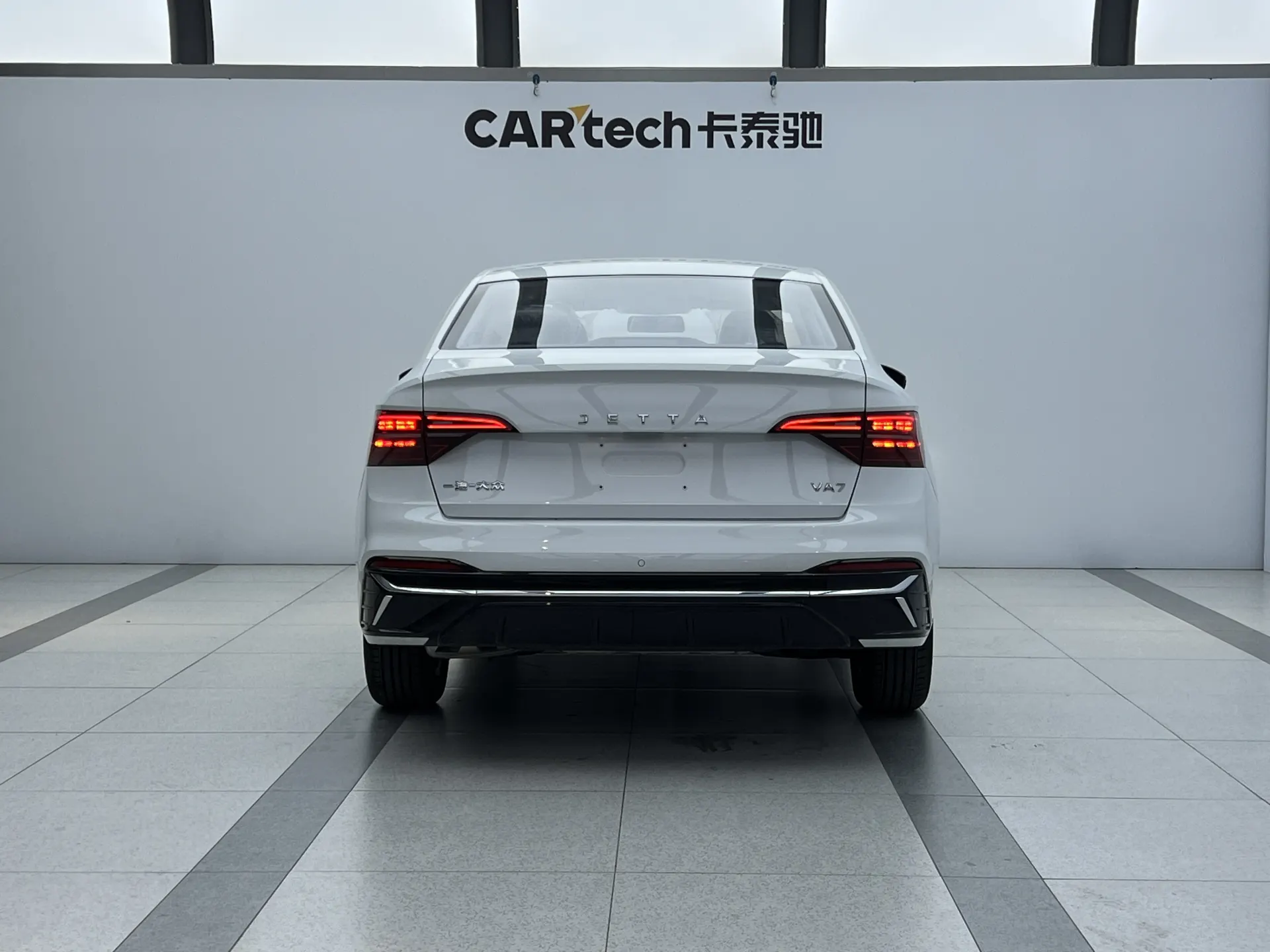 Jetta VA7, 2025 10