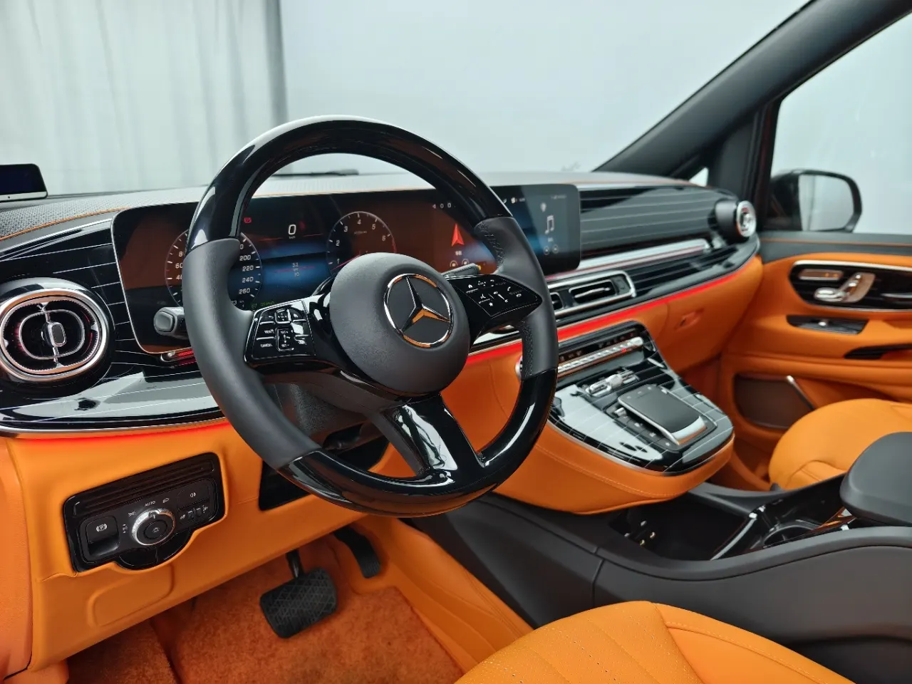 Mercedes-Benz Vito, 2025 9