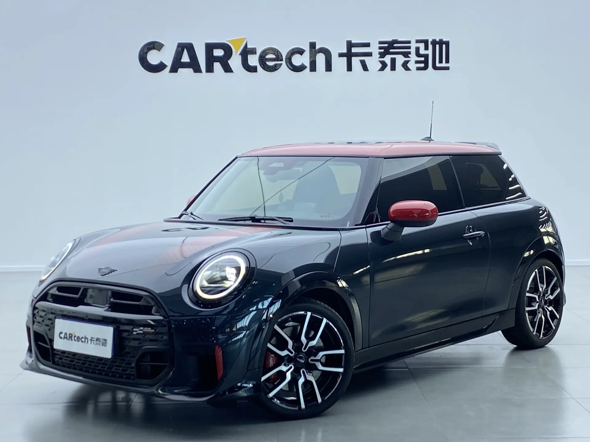 Mini Cooper, 2025 4