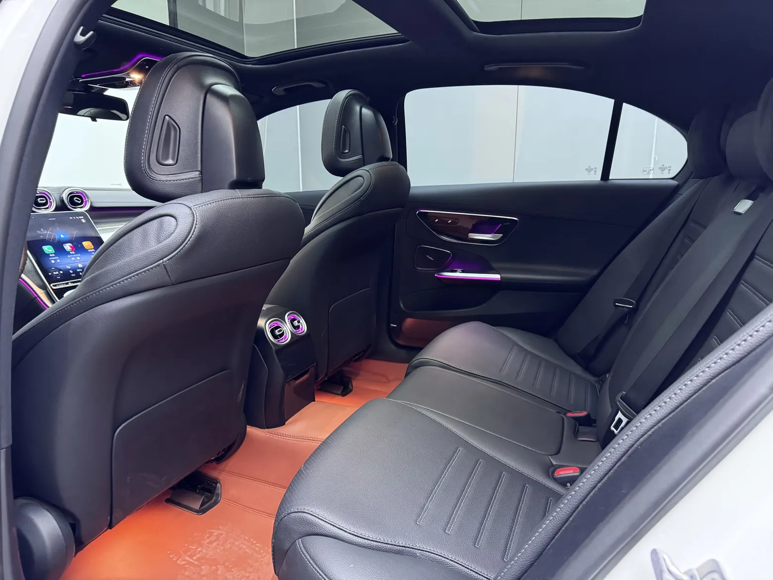 Mercedes-Benz C 260 L, 2024 4