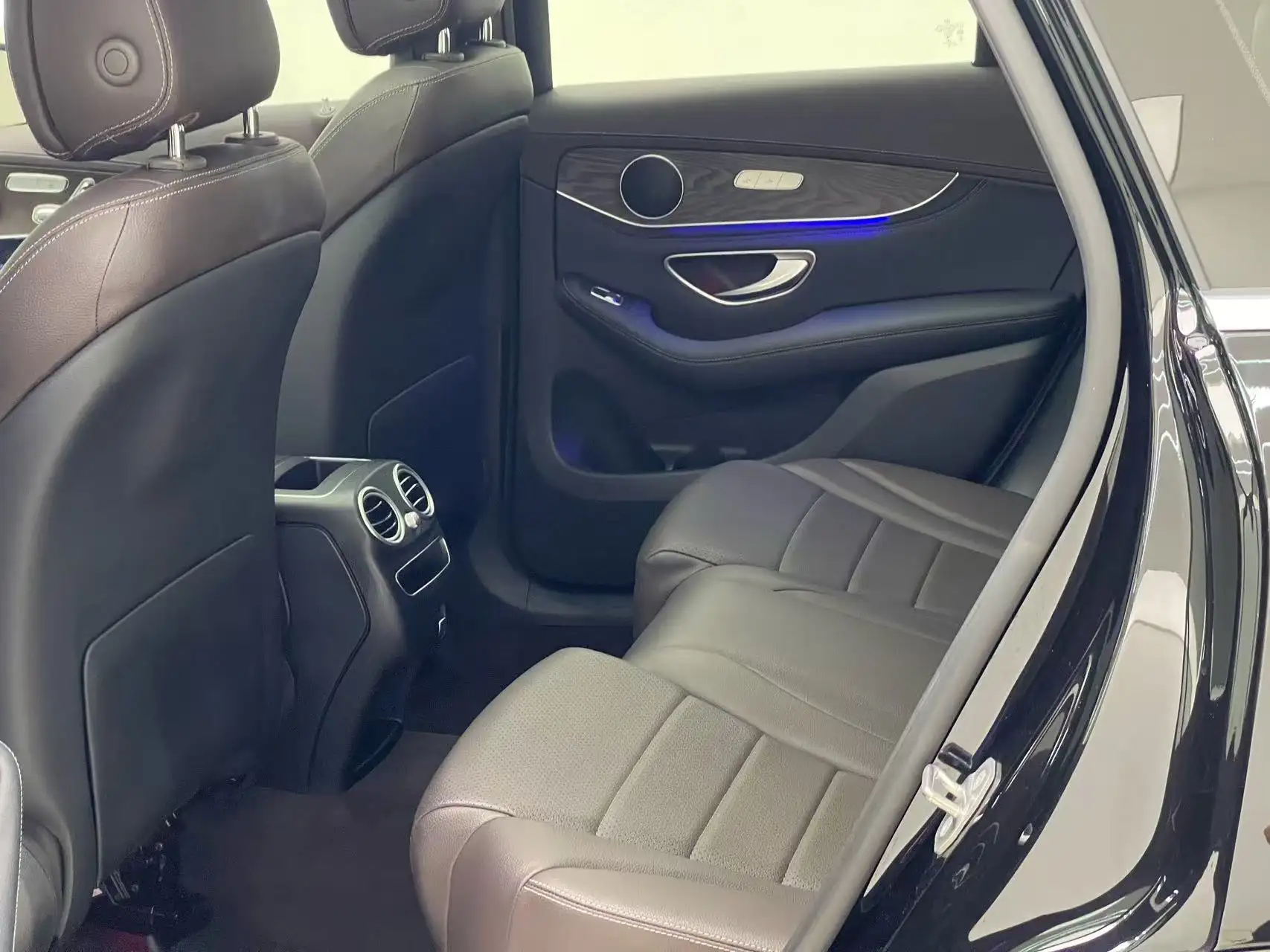 Mercedes-Benz GLC 260 L, 2020 13