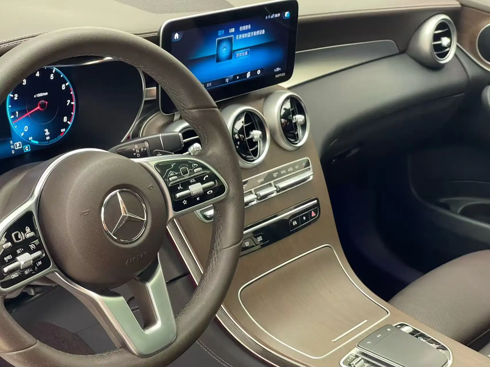 Mercedes-Benz GLC 260 L, 2020 11