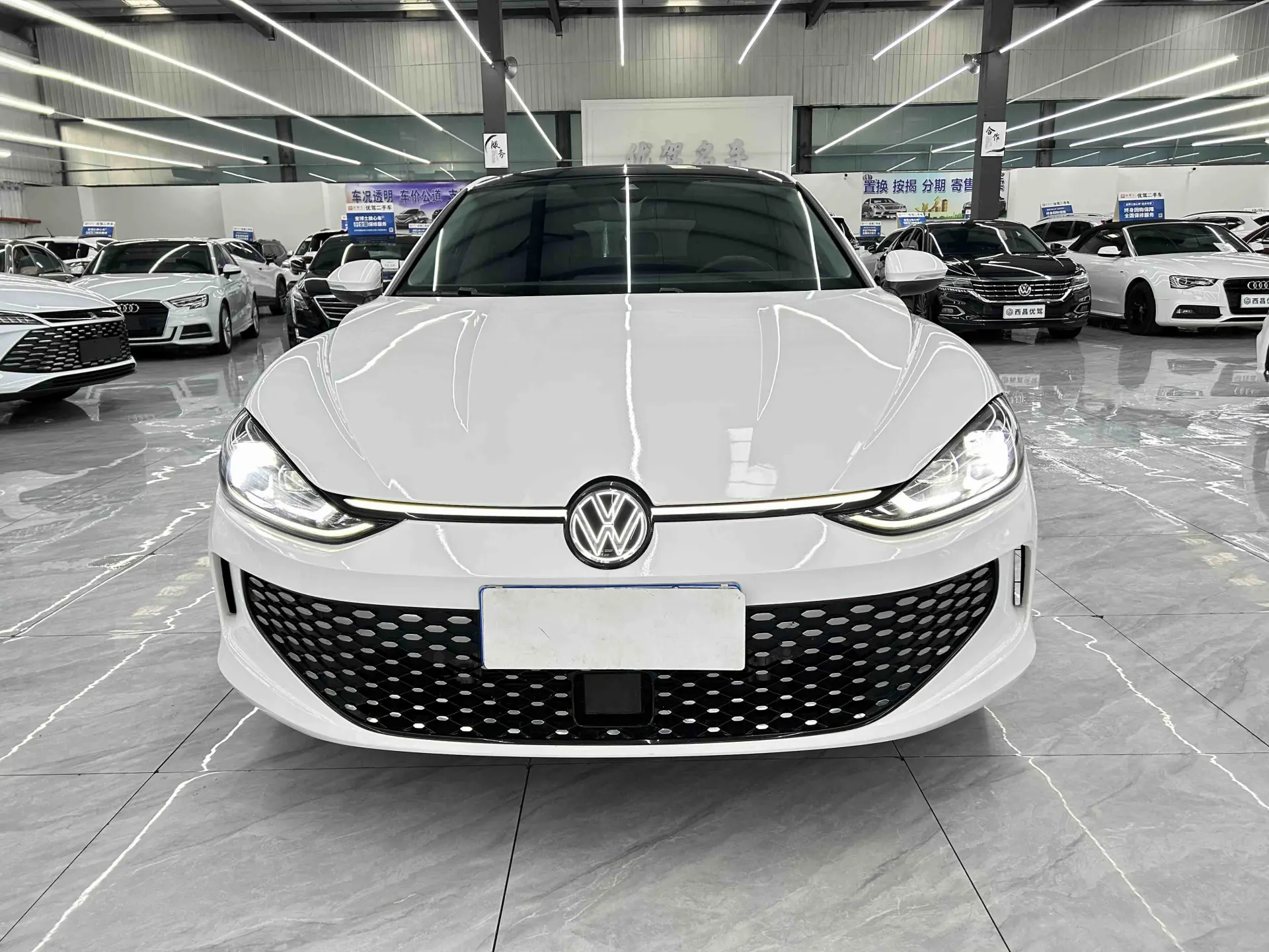 Volkswagen Lamando, 2022 3