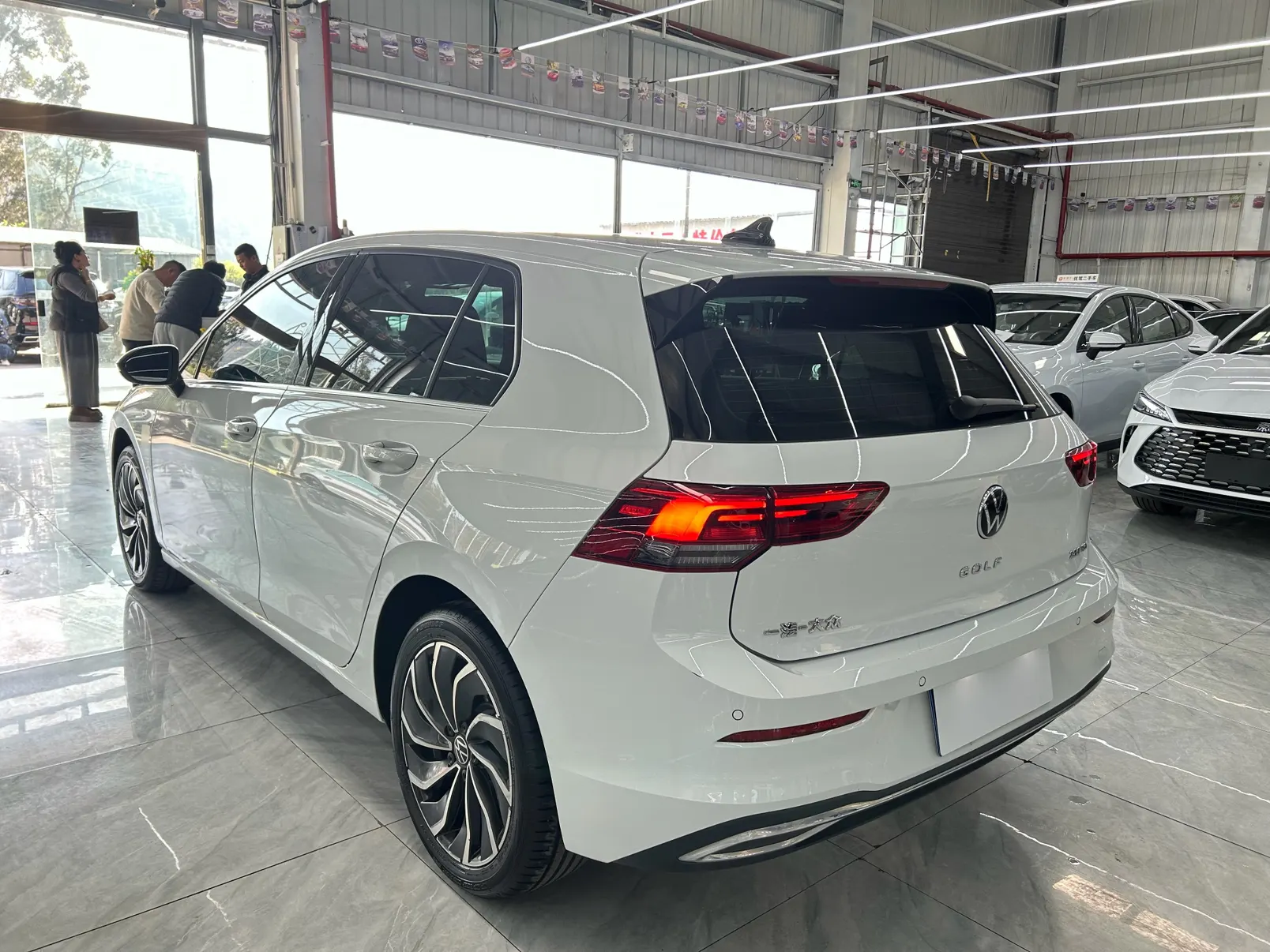 Volkswagen Golf, 2024 6