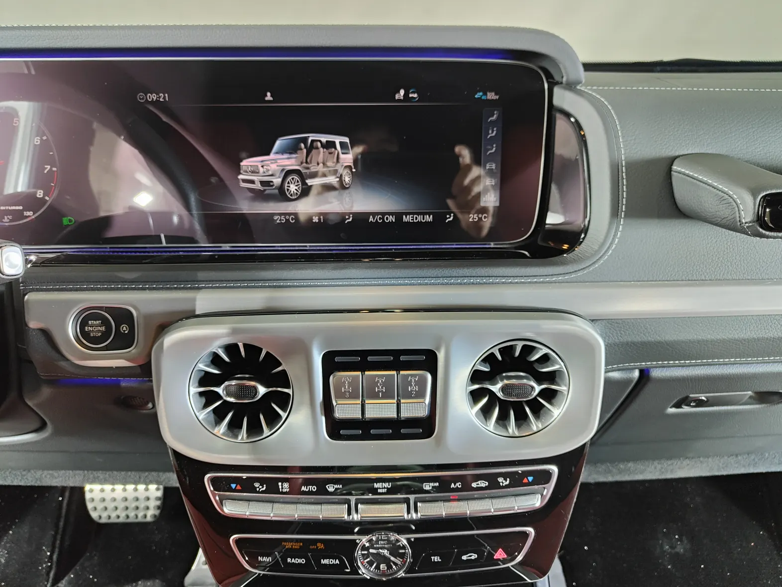 Mercedes-Benz G 63, 2024 18