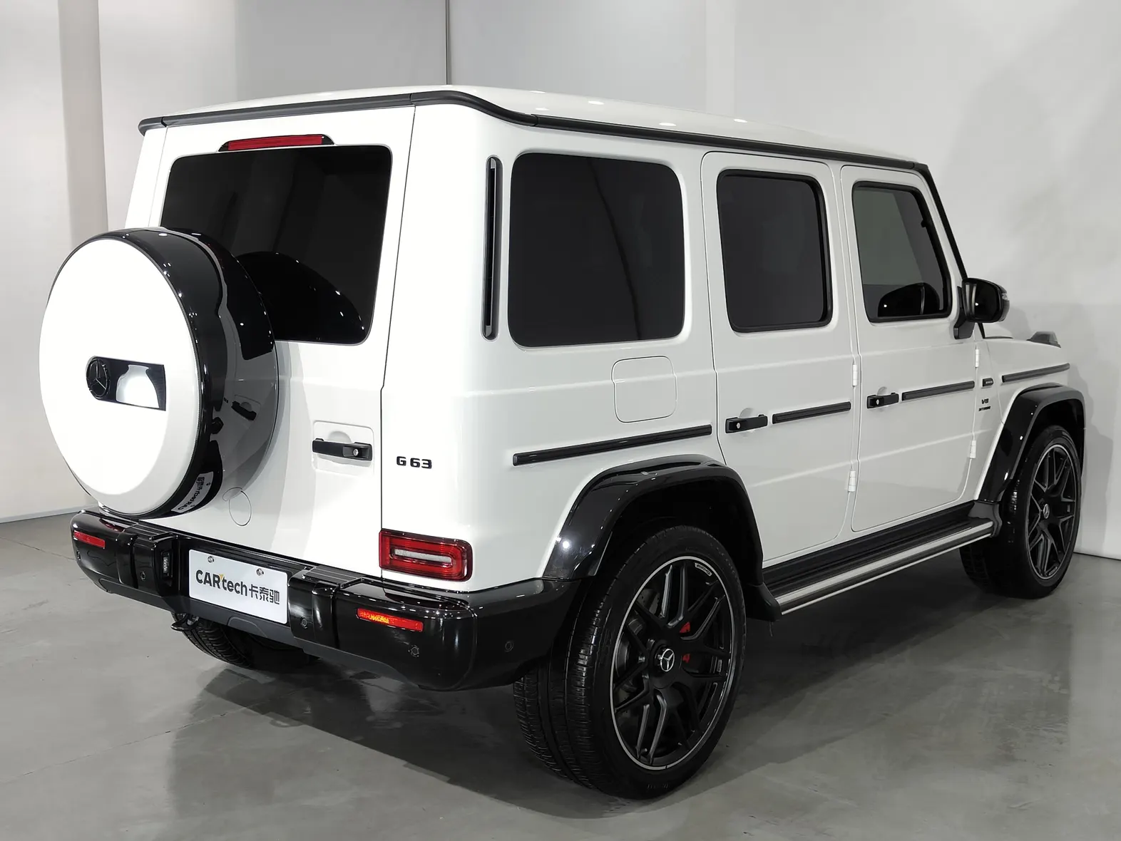 Mercedes-Benz G 63, 2024 4