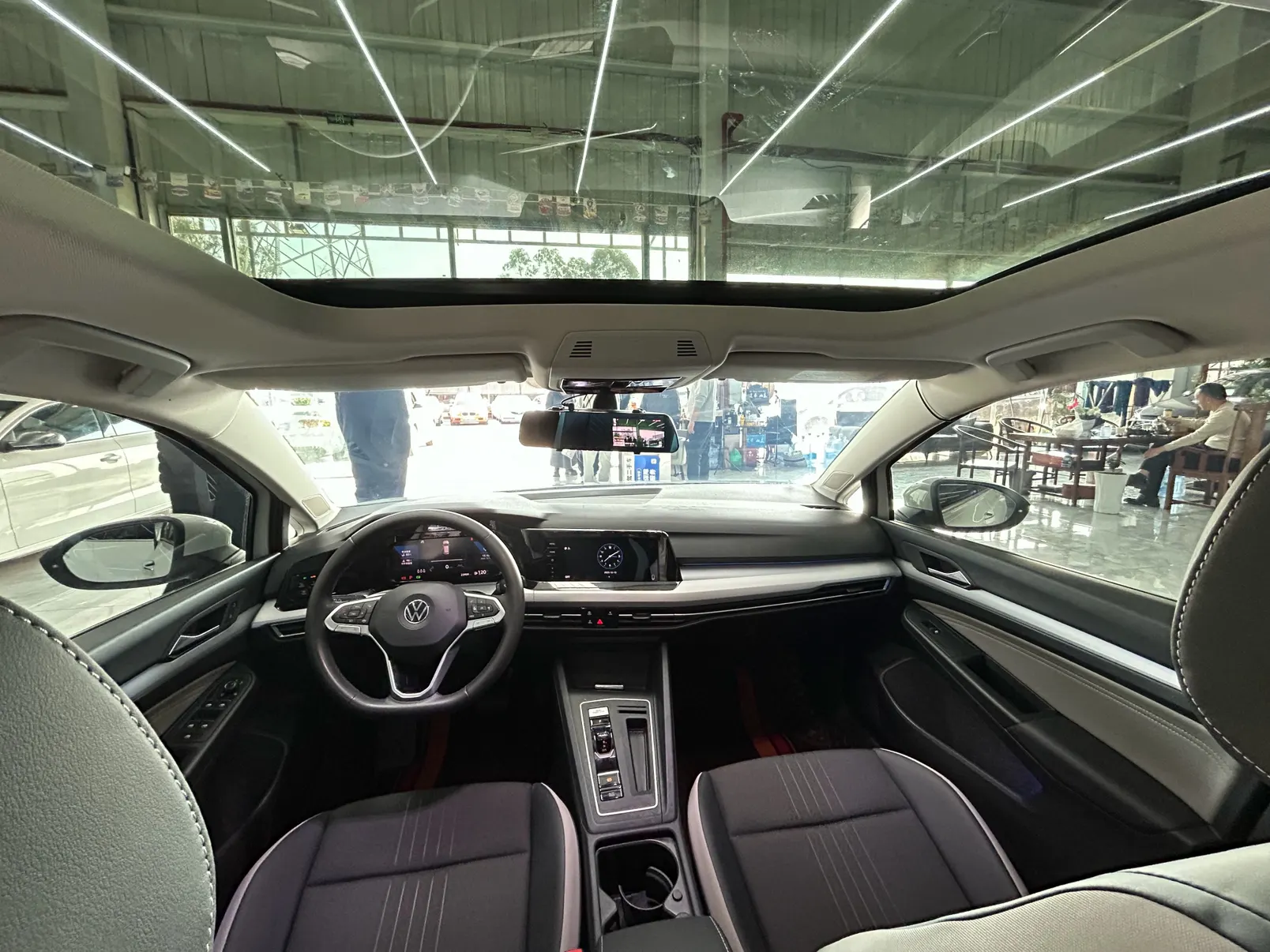 Volkswagen Golf, 2024 12