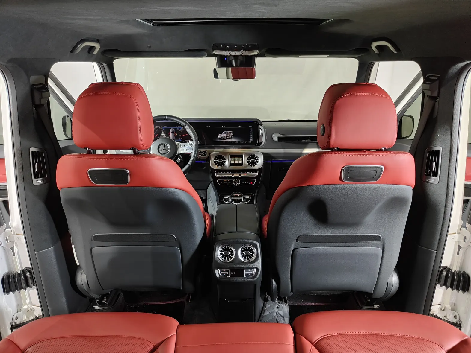 Mercedes-Benz G 63, 2024 19