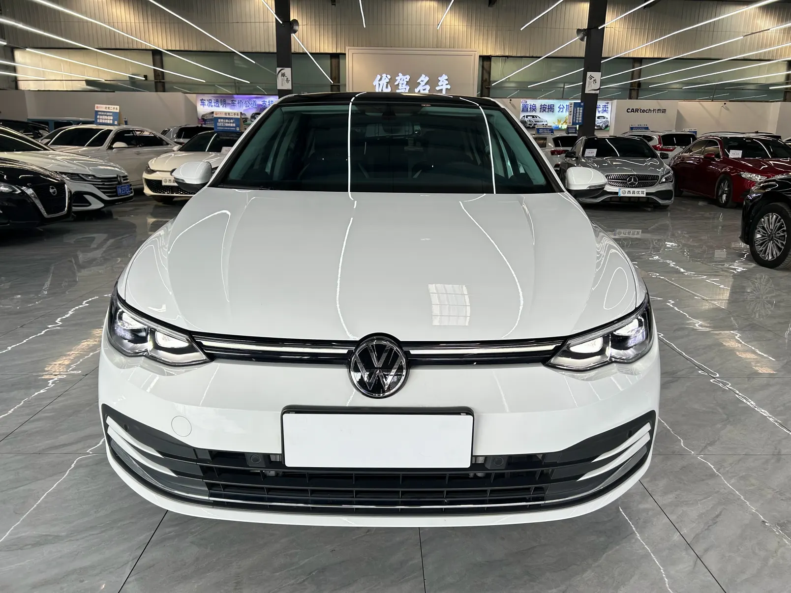 Volkswagen Golf, 2024 3