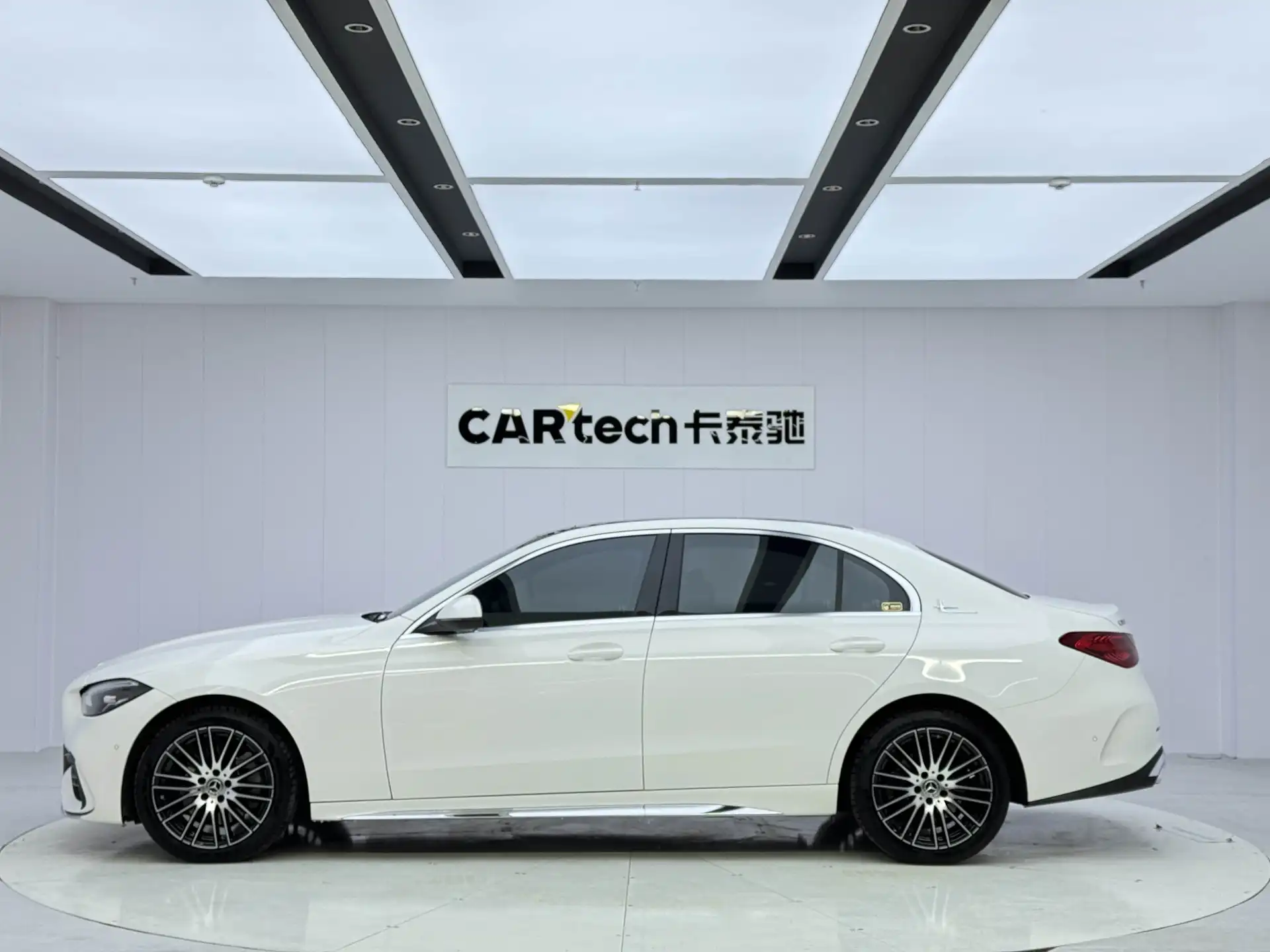 Mercedes-Benz C 260 L, 2023 8