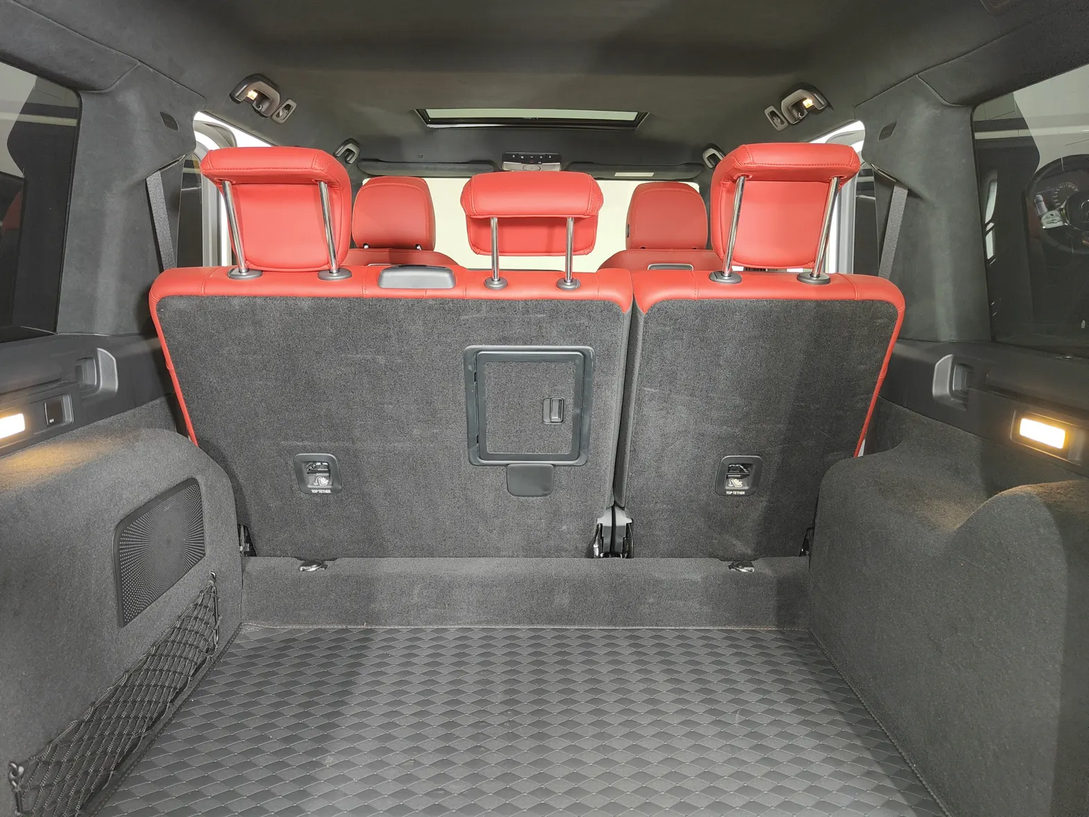Mercedes-Benz G 63, 2024 21