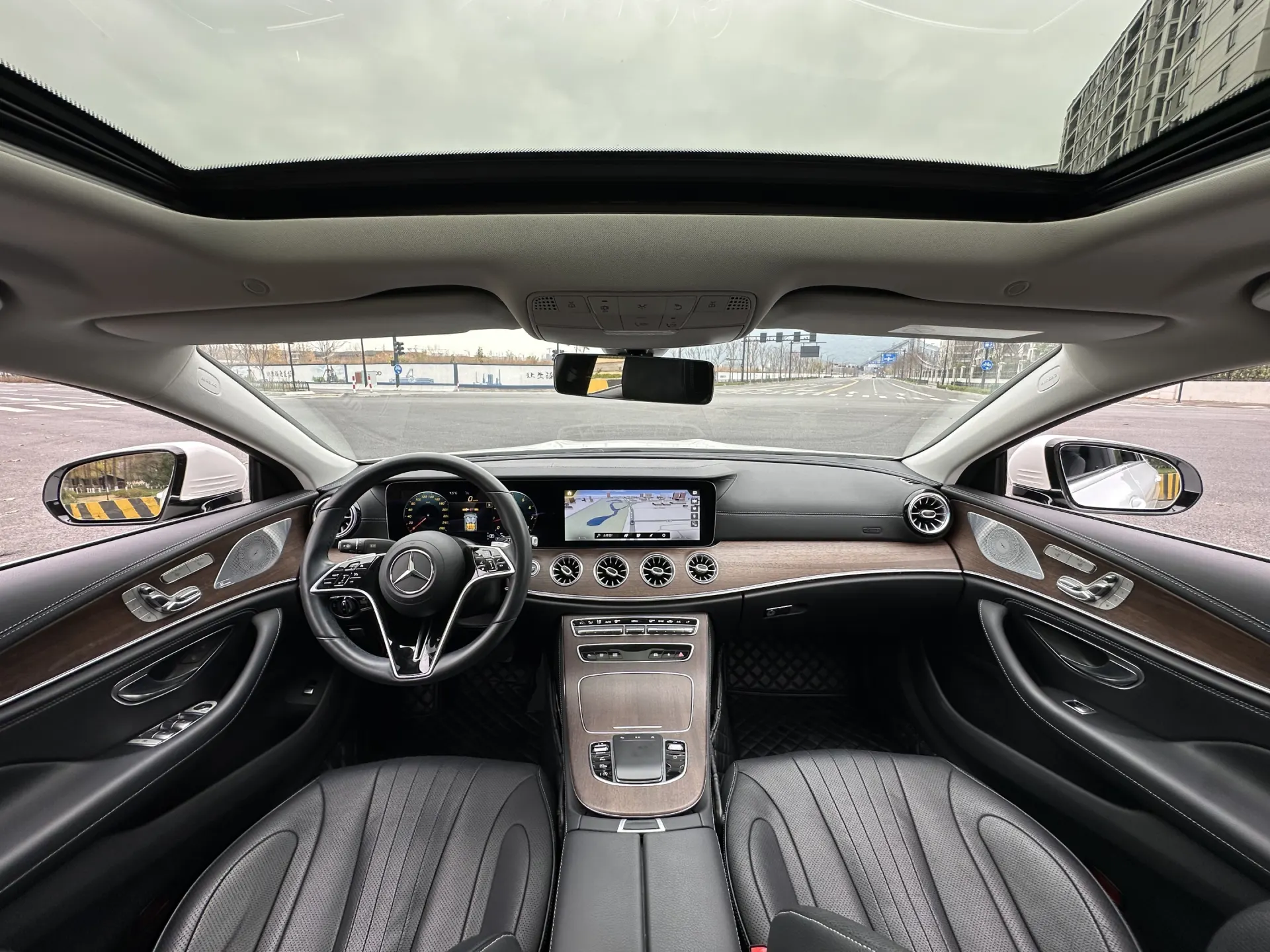 Mercedes-Benz CLS 300, 2022 9