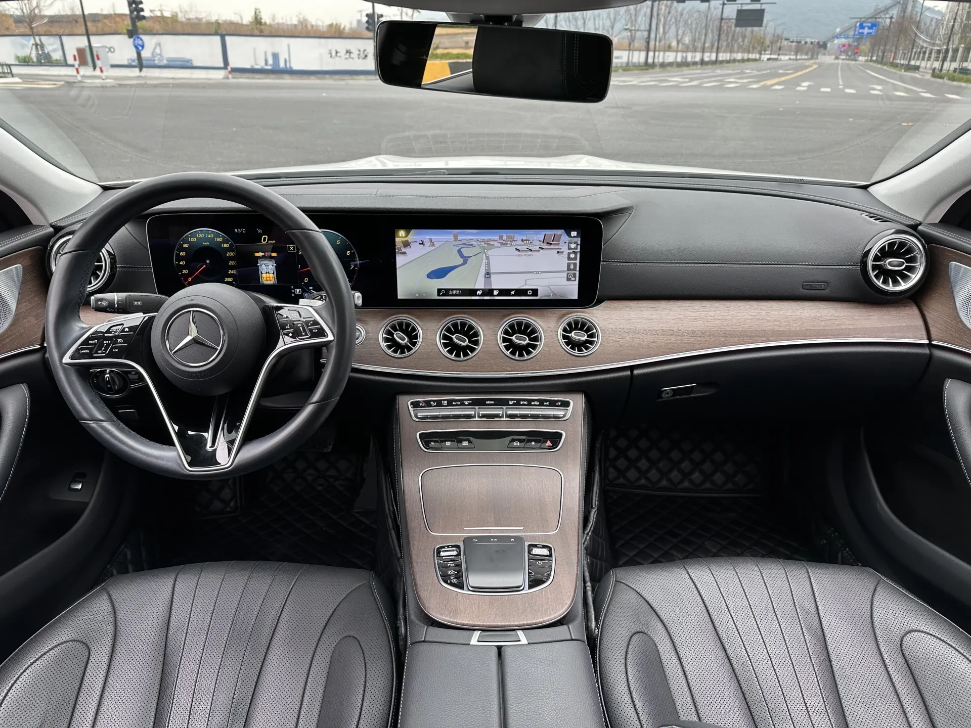 Mercedes-Benz CLS 300, 2022 18
