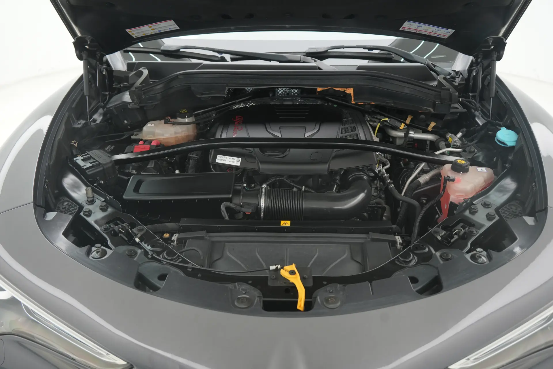 Alfa Romeo Stelvio, 2019 10