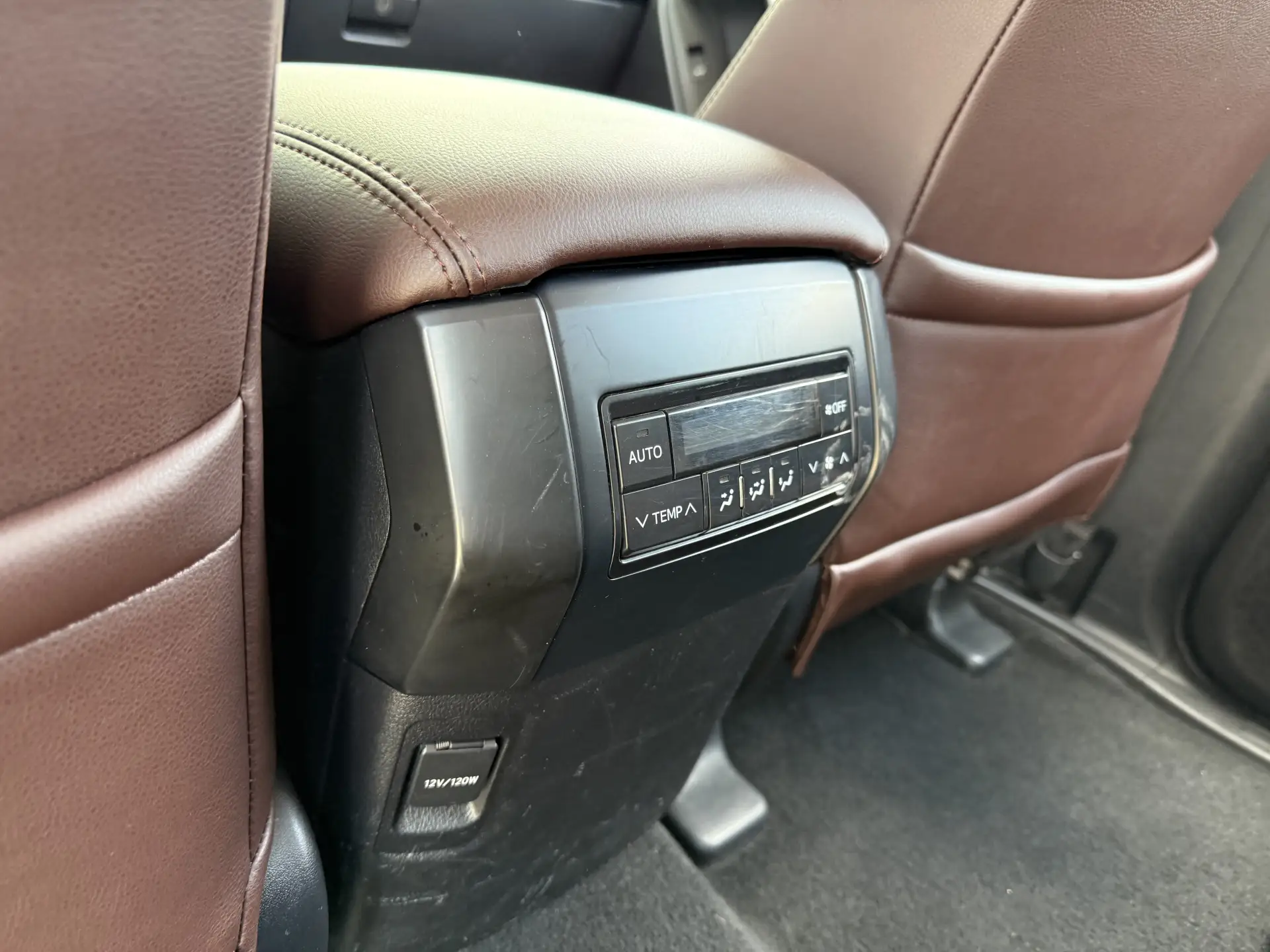 Toyota Prado, 2020 13