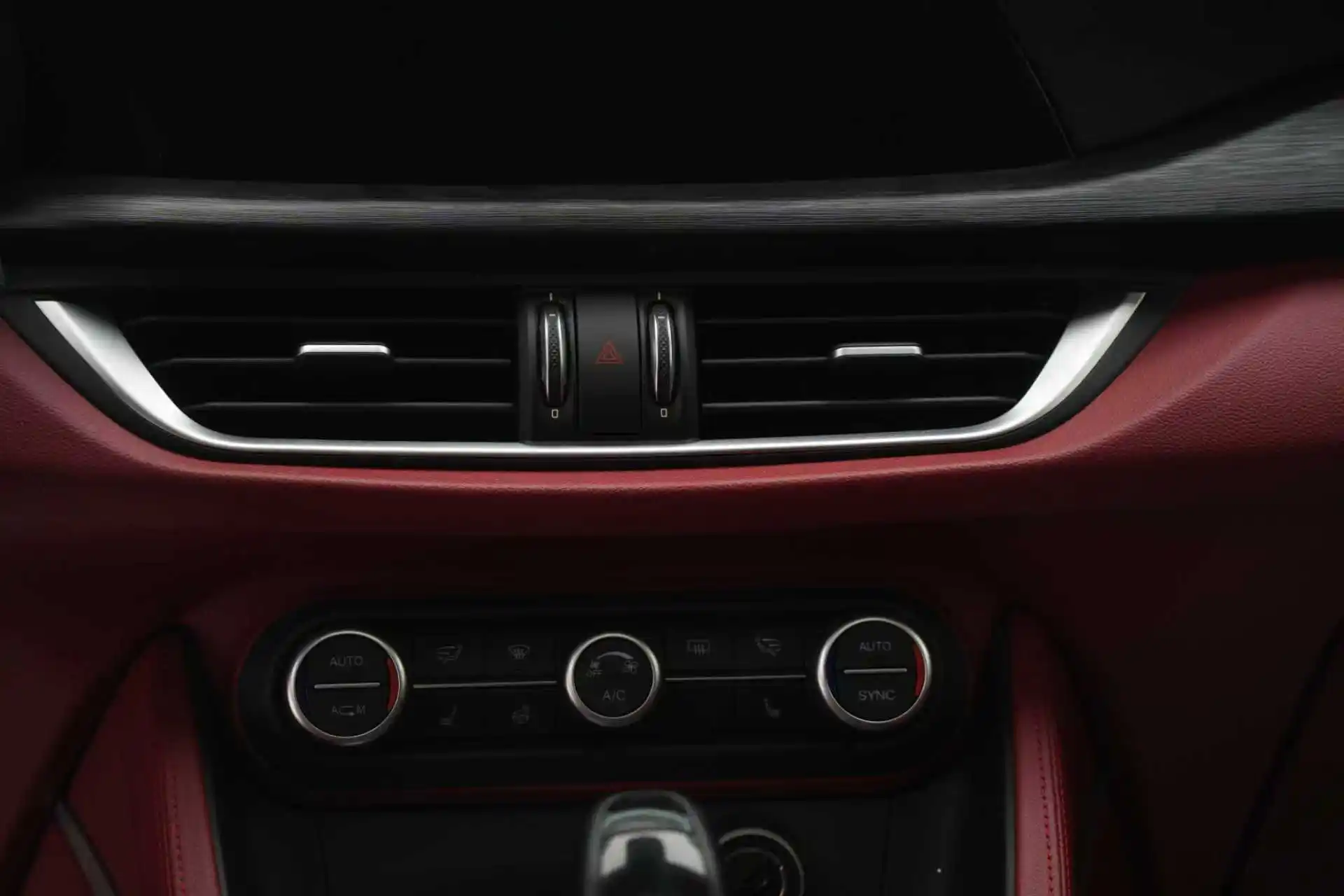Alfa Romeo Stelvio, 2019 25
