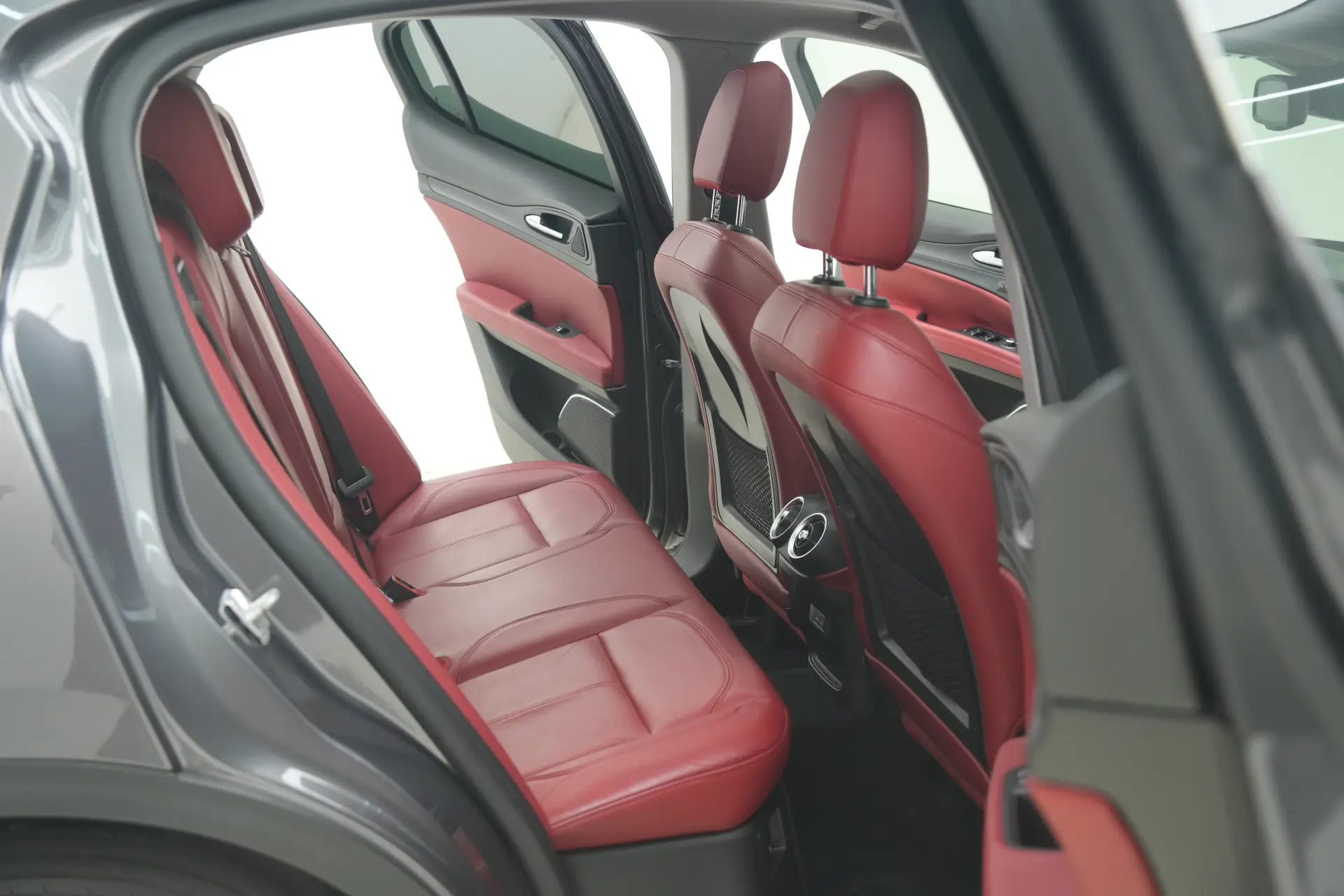 Alfa Romeo Stelvio, 2019 22
