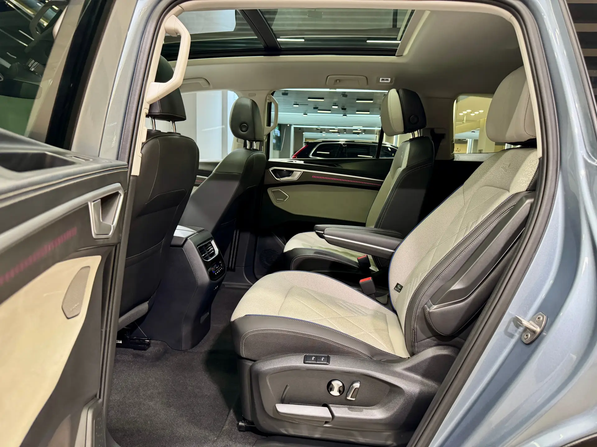 Volkswagen Talagon, 2025 25