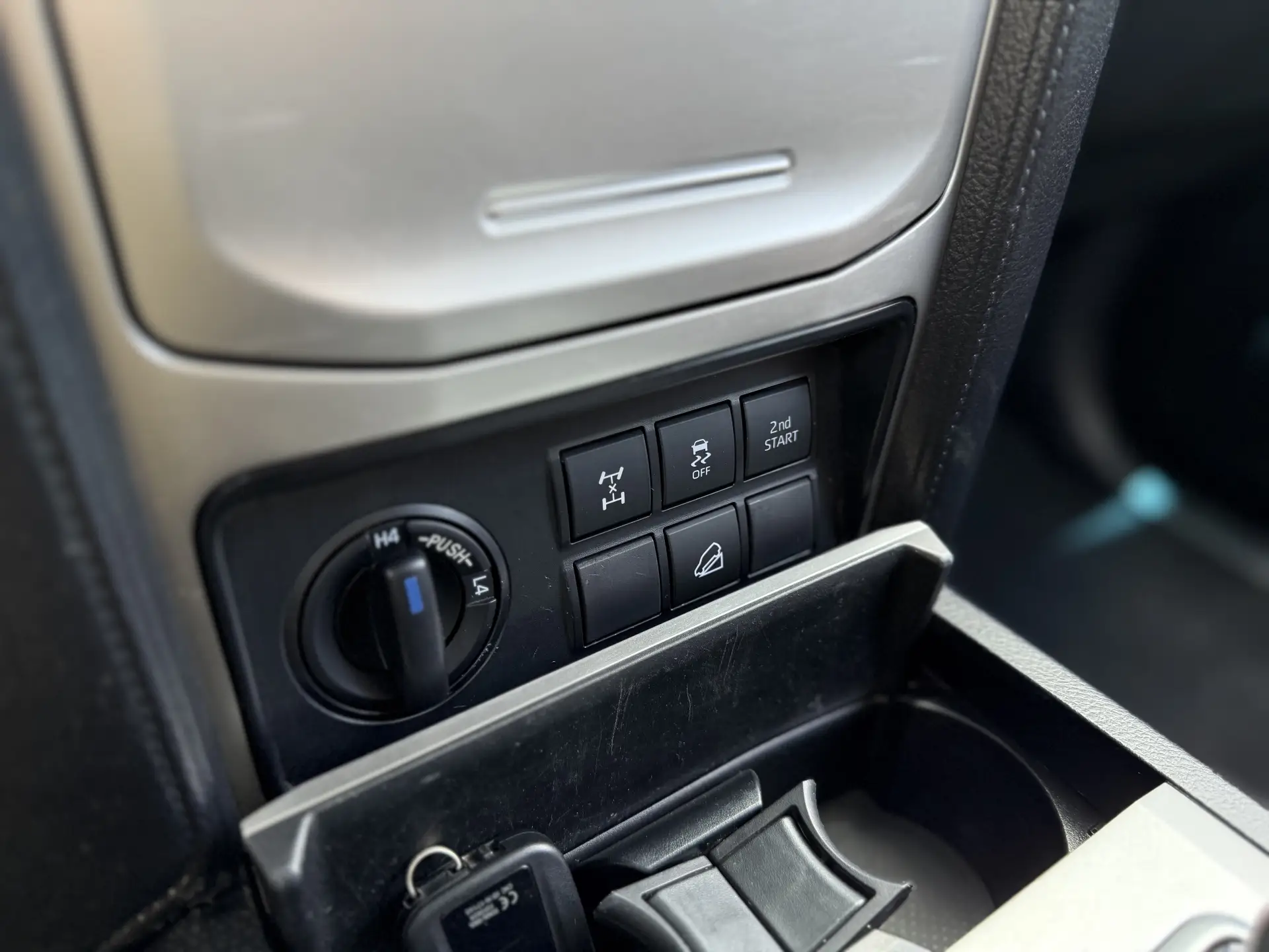 Toyota Prado, 2020 15