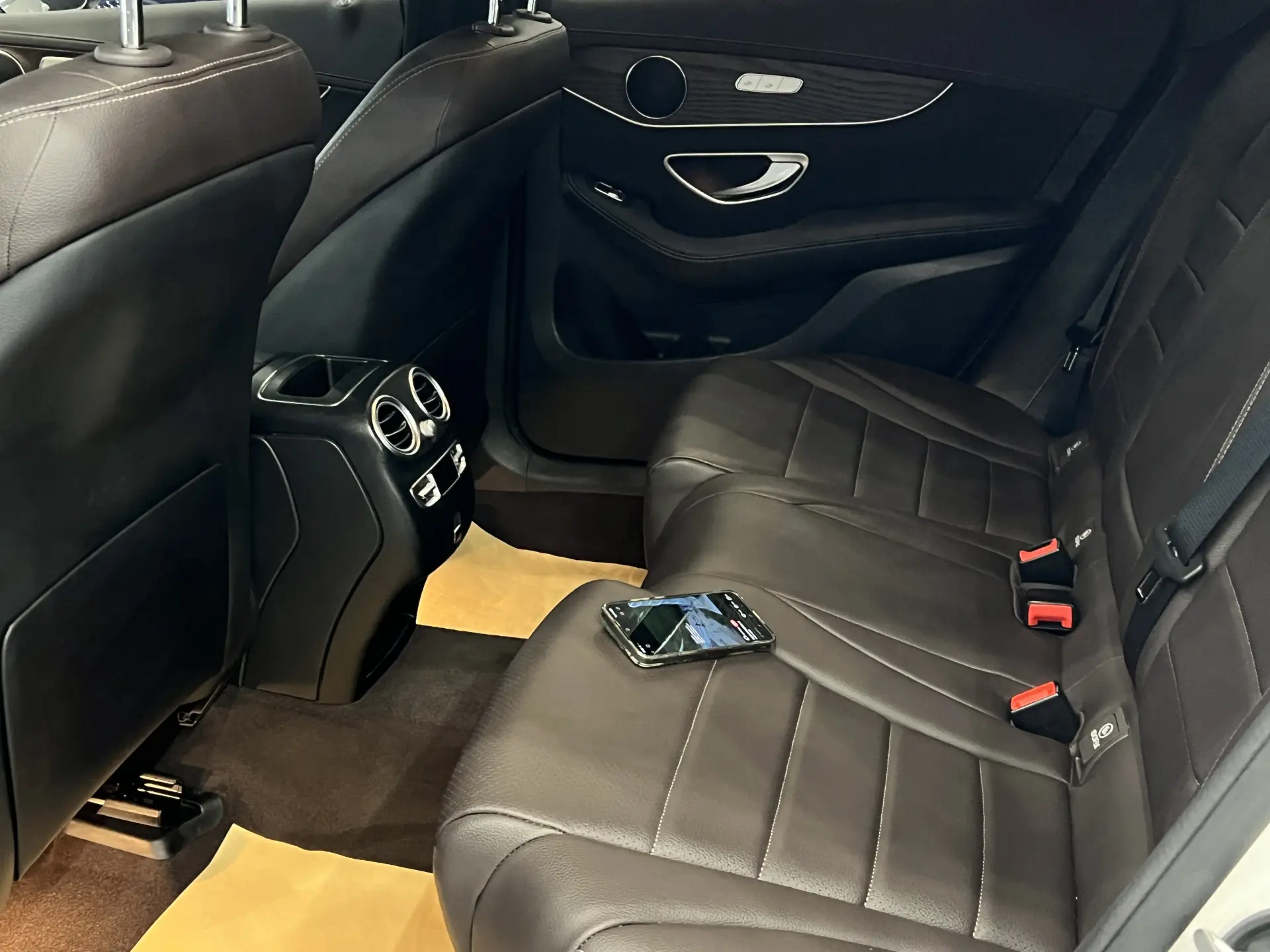 Mercedes-Benz GLC 300 L, 2023 25