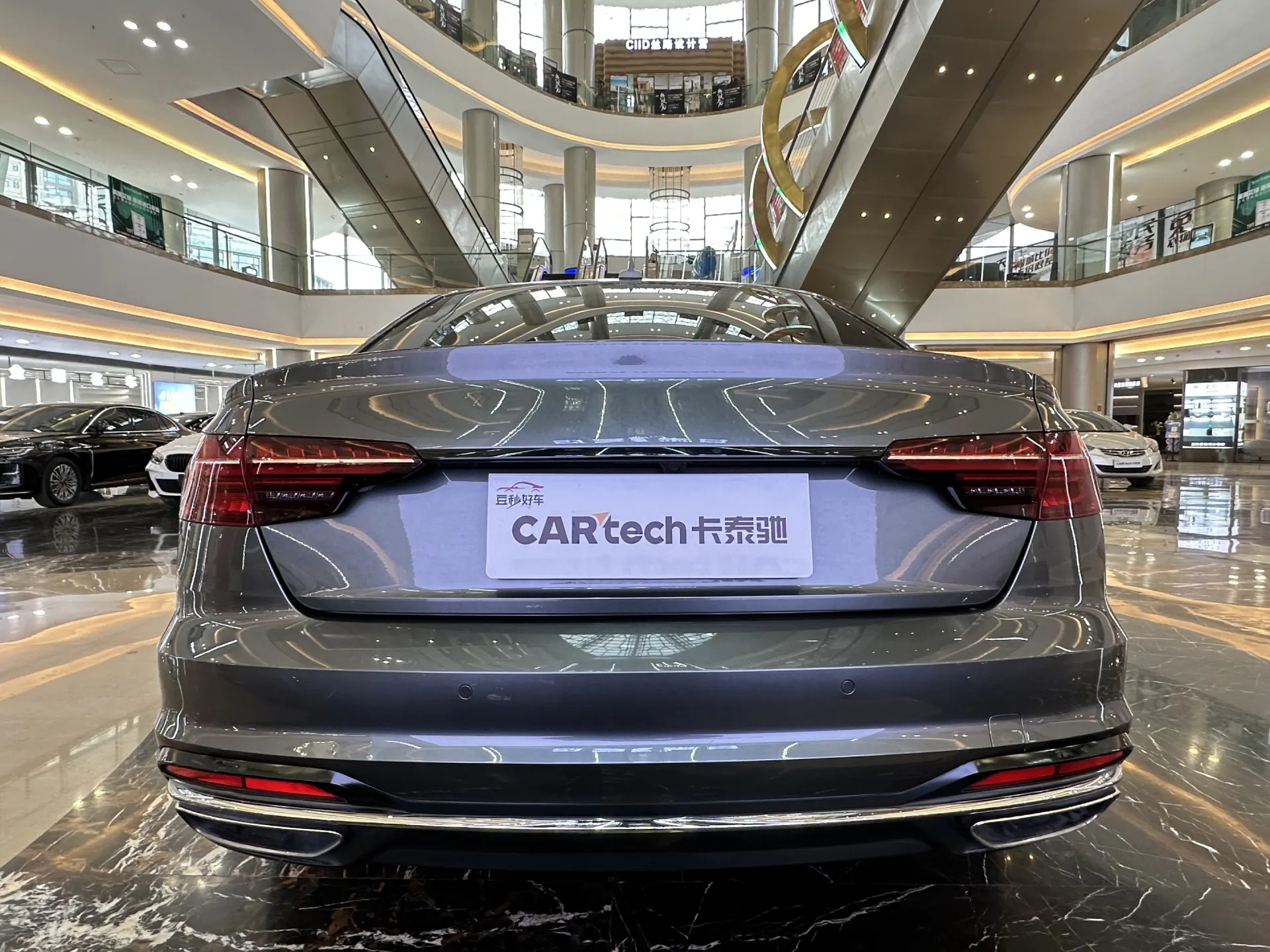 Audi A4L 40 TFSI, 2021 все фото