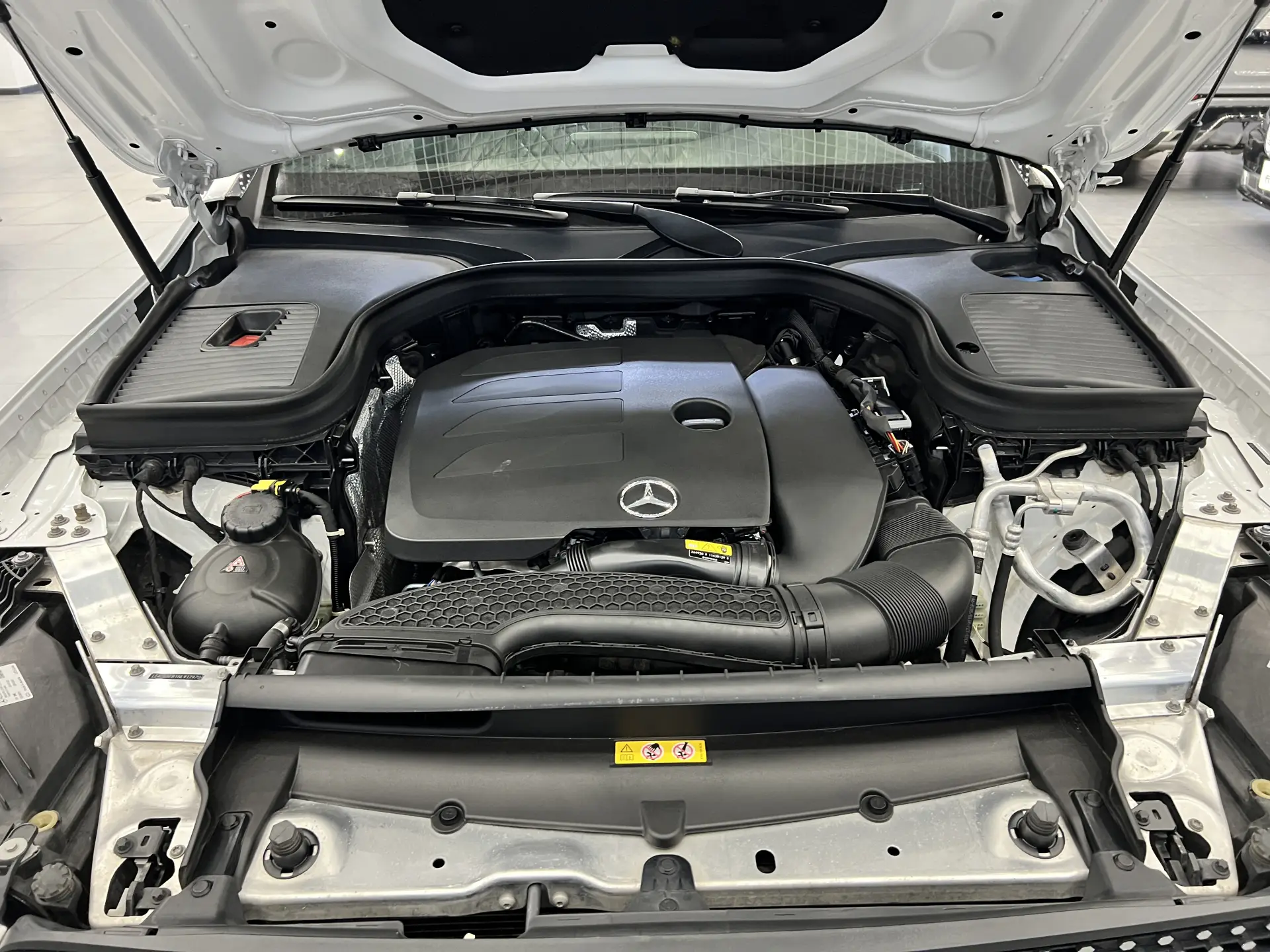 Mercedes-Benz GLC 300 L, 2023 27