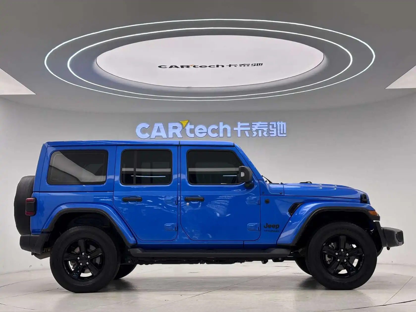 Jeep Wrangler, 2023 10