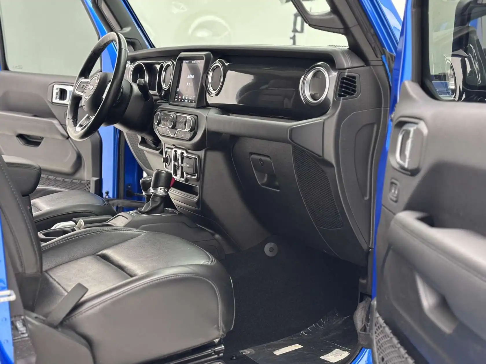 Jeep Wrangler, 2023 16