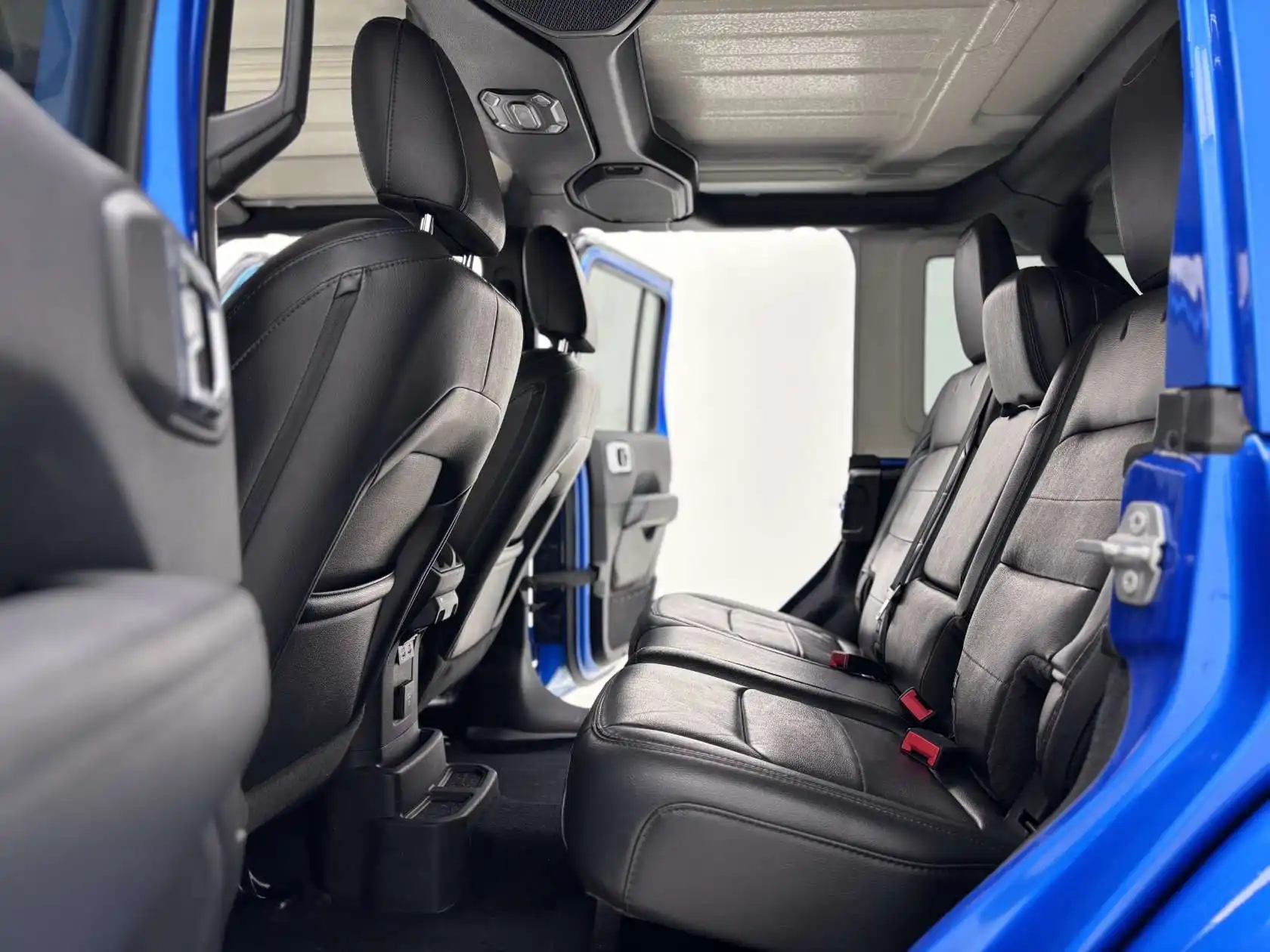 Jeep Wrangler, 2023 26
