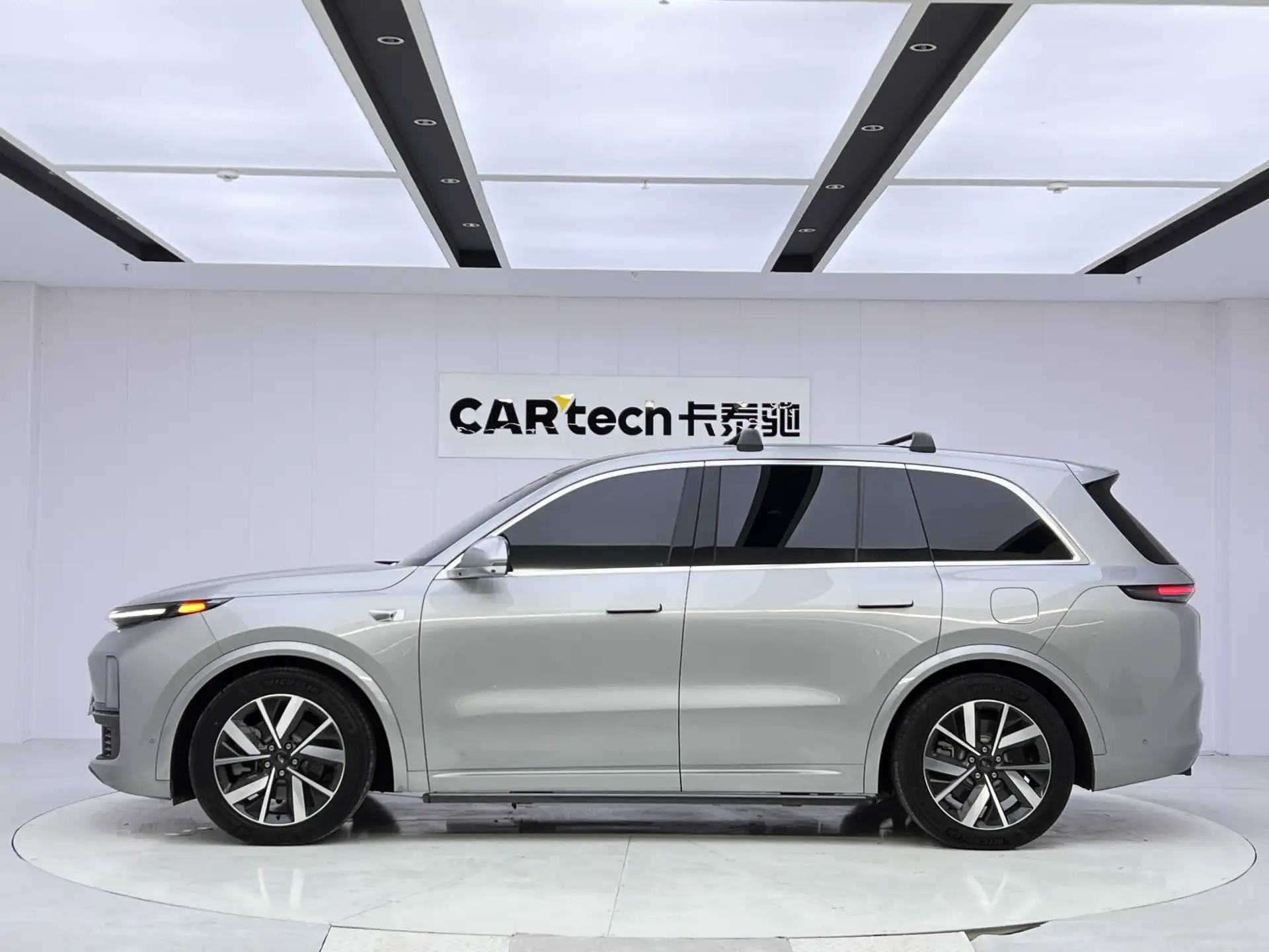 Li Auto L8, 2024 8