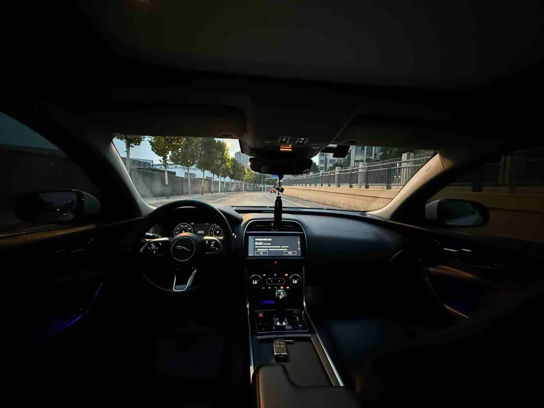 Jaguar XEL, 2021 7