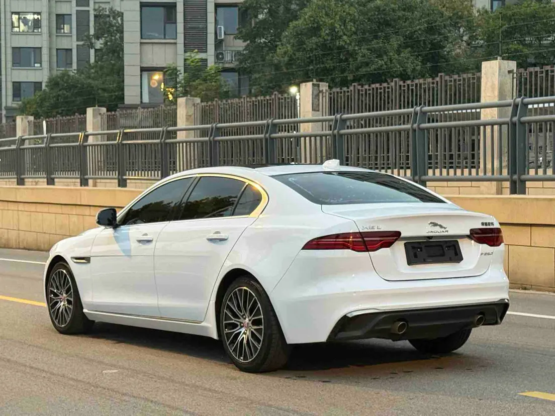 Jaguar XEL, 2021 все фото