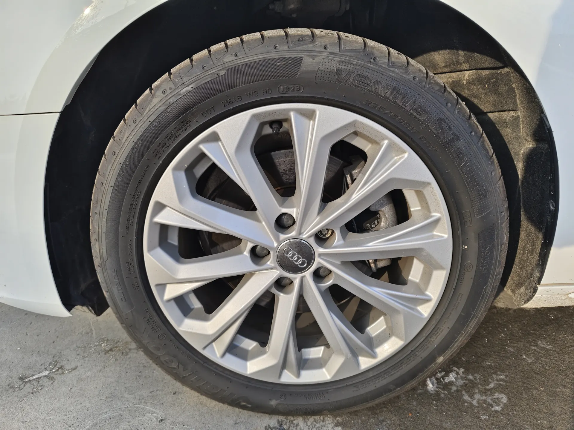 Audi A4L 40 TFSI, 2019 10